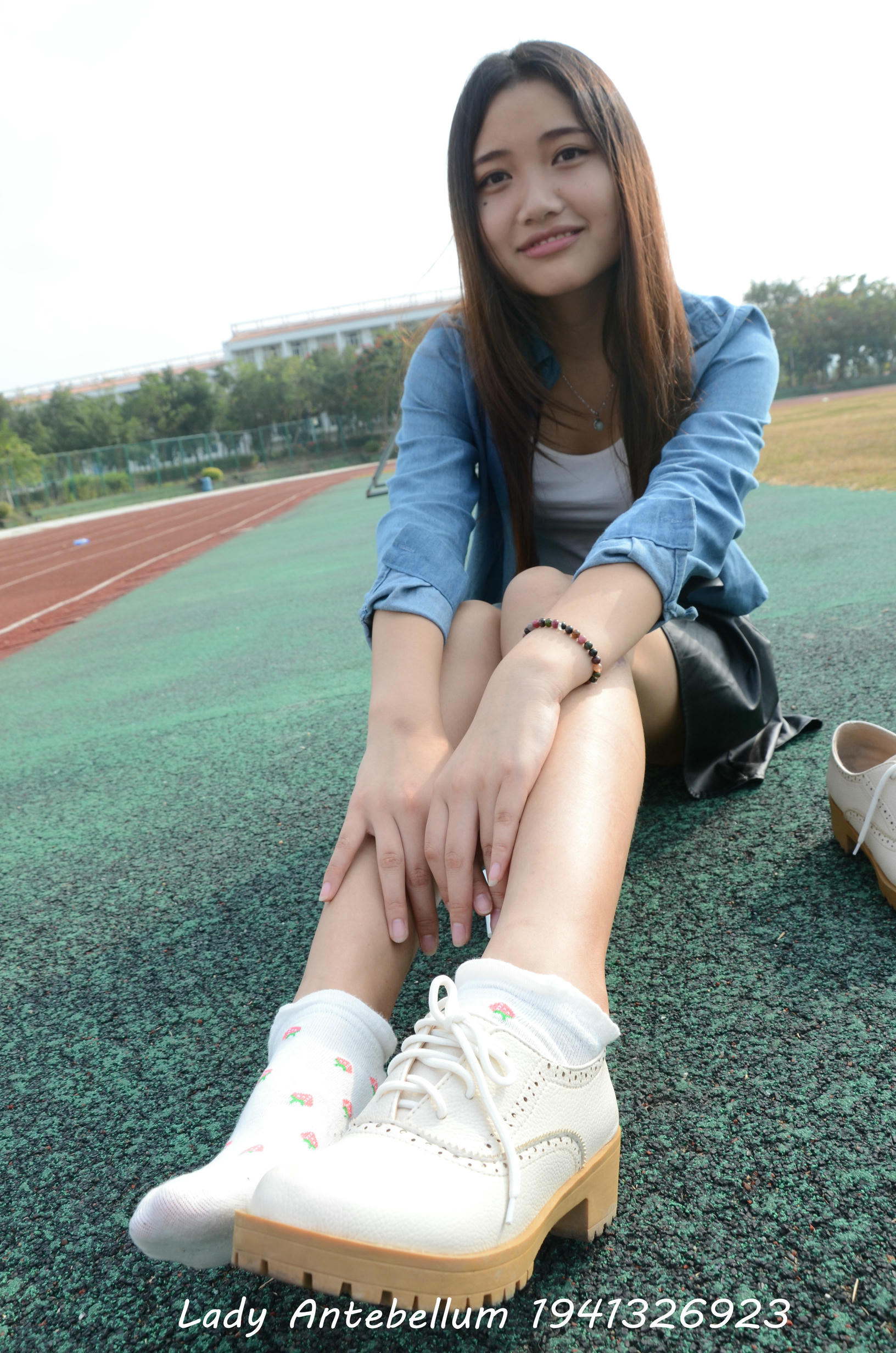 [战前女神] 恋足美腿棉袜女神级摄影套图 078 [122P-185MB]_第2集