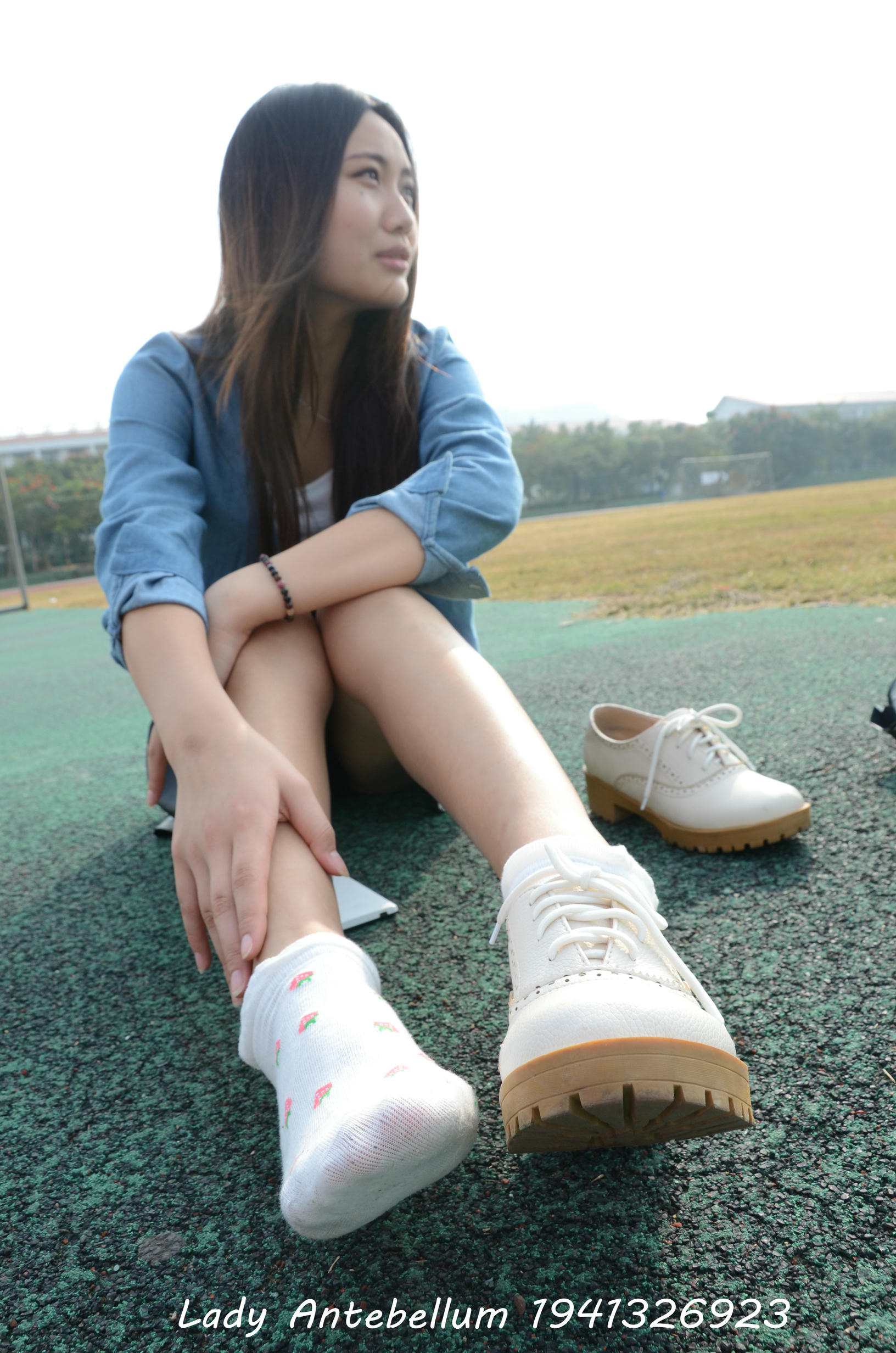 [战前女神] 恋足美腿棉袜女神级摄影套图 078 [122P-185MB]_第2集