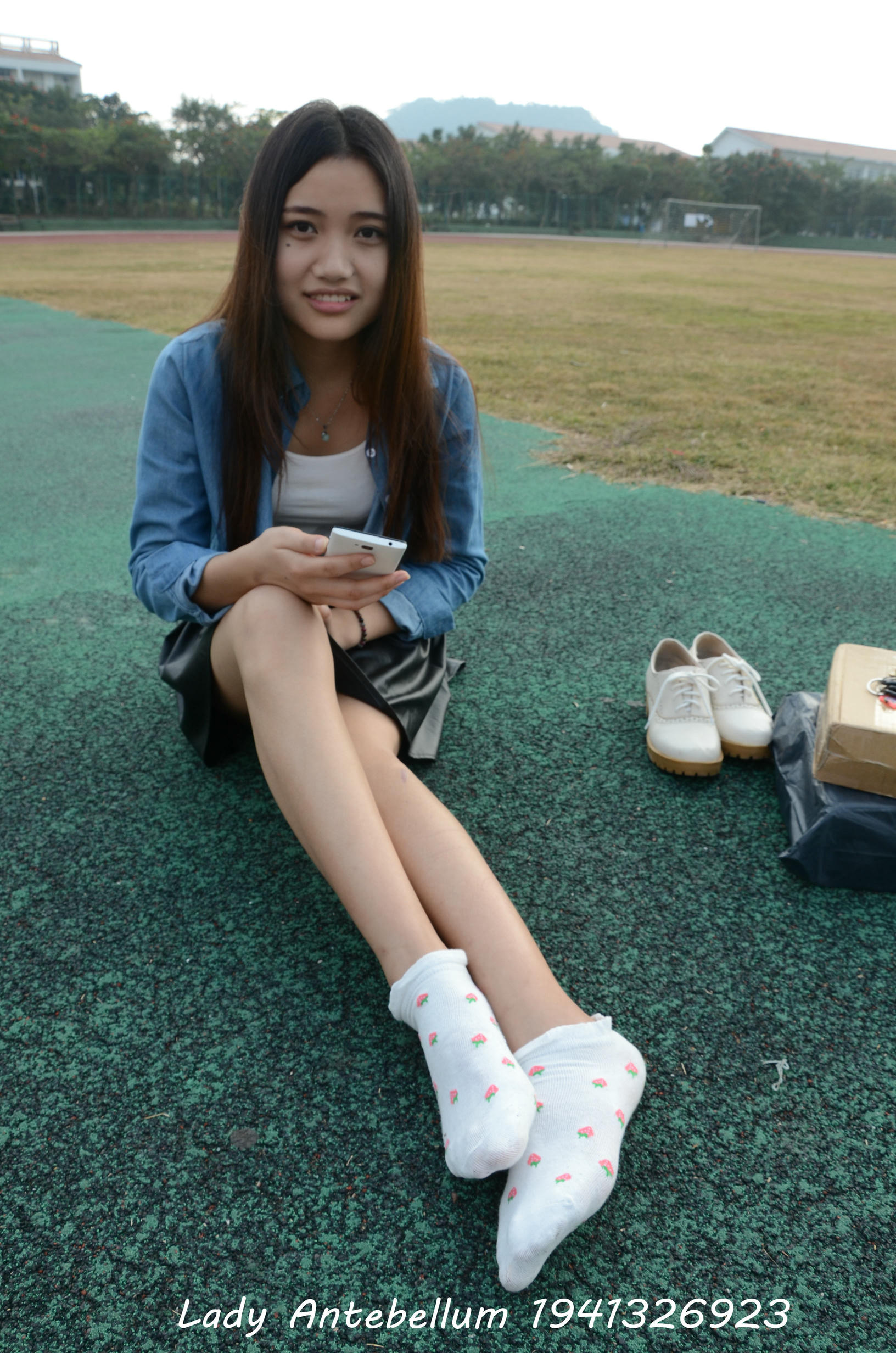 [战前女神] 恋足美腿棉袜女神级摄影套图 078 [122P-185MB]_第3集