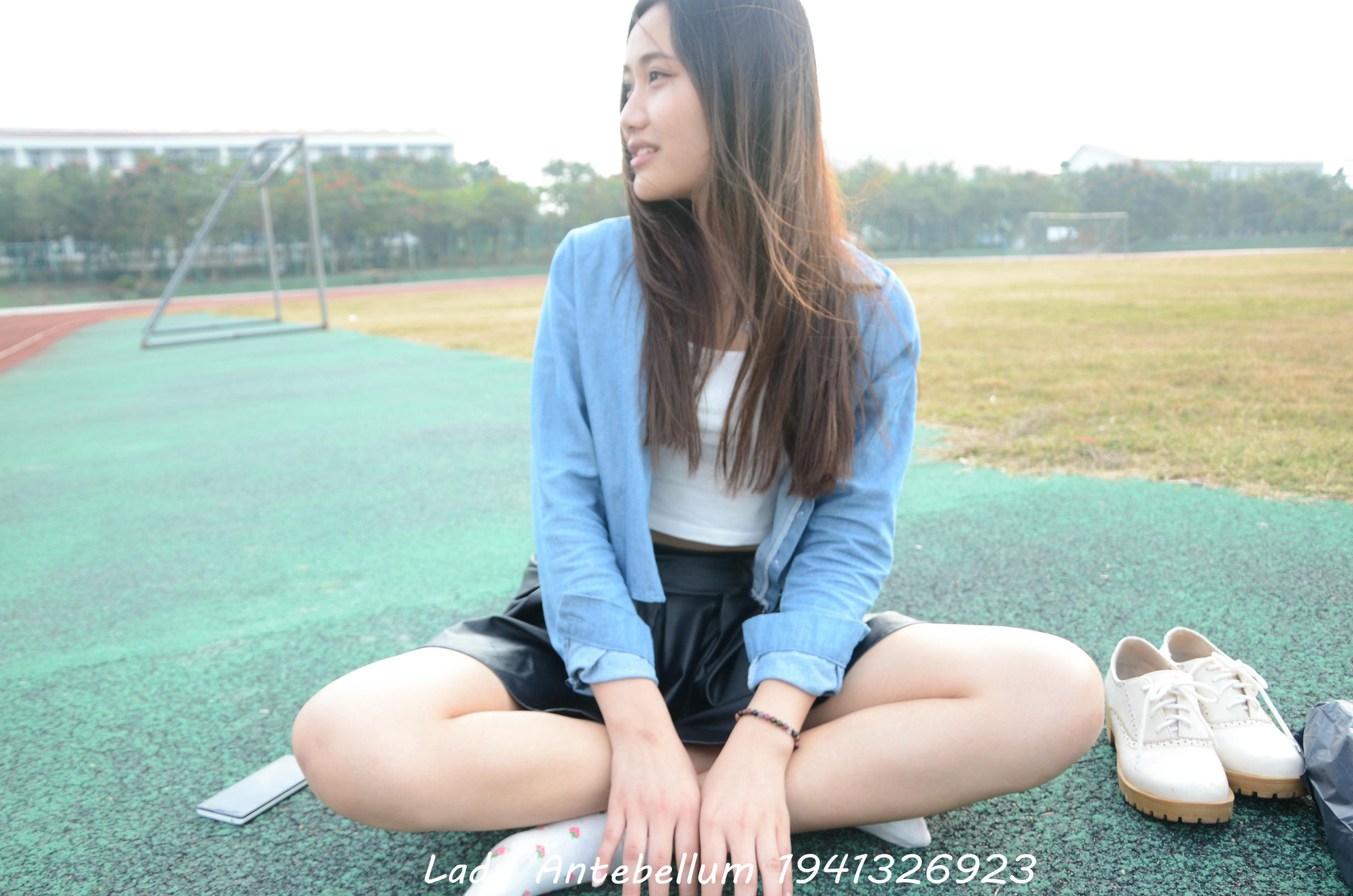 [战前女神] 恋足美腿棉袜女神级摄影套图 078 [122P-185MB]_第3集