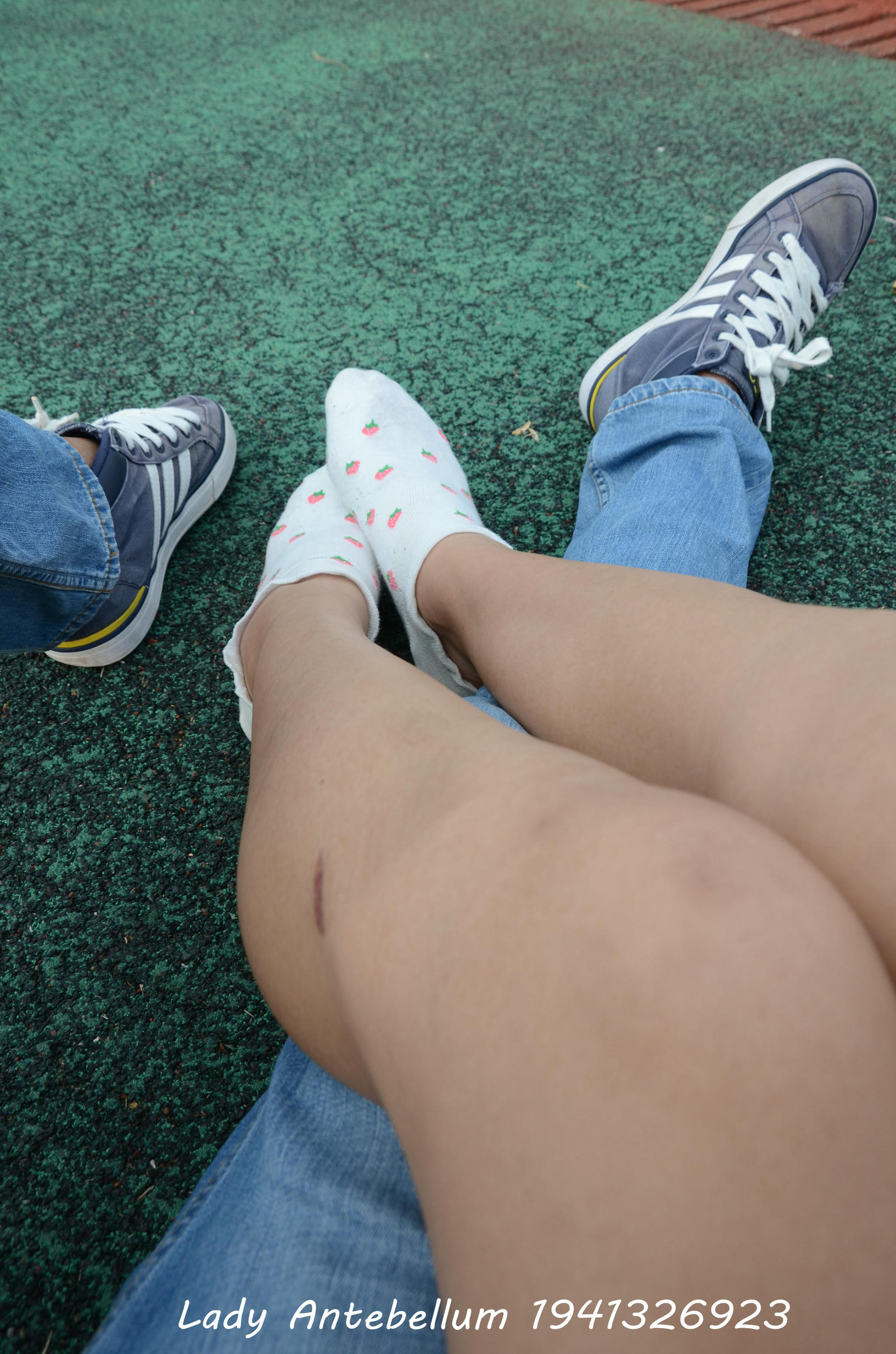 [战前女神] 恋足美腿棉袜女神级摄影套图 078 [122P-185MB]_第4集