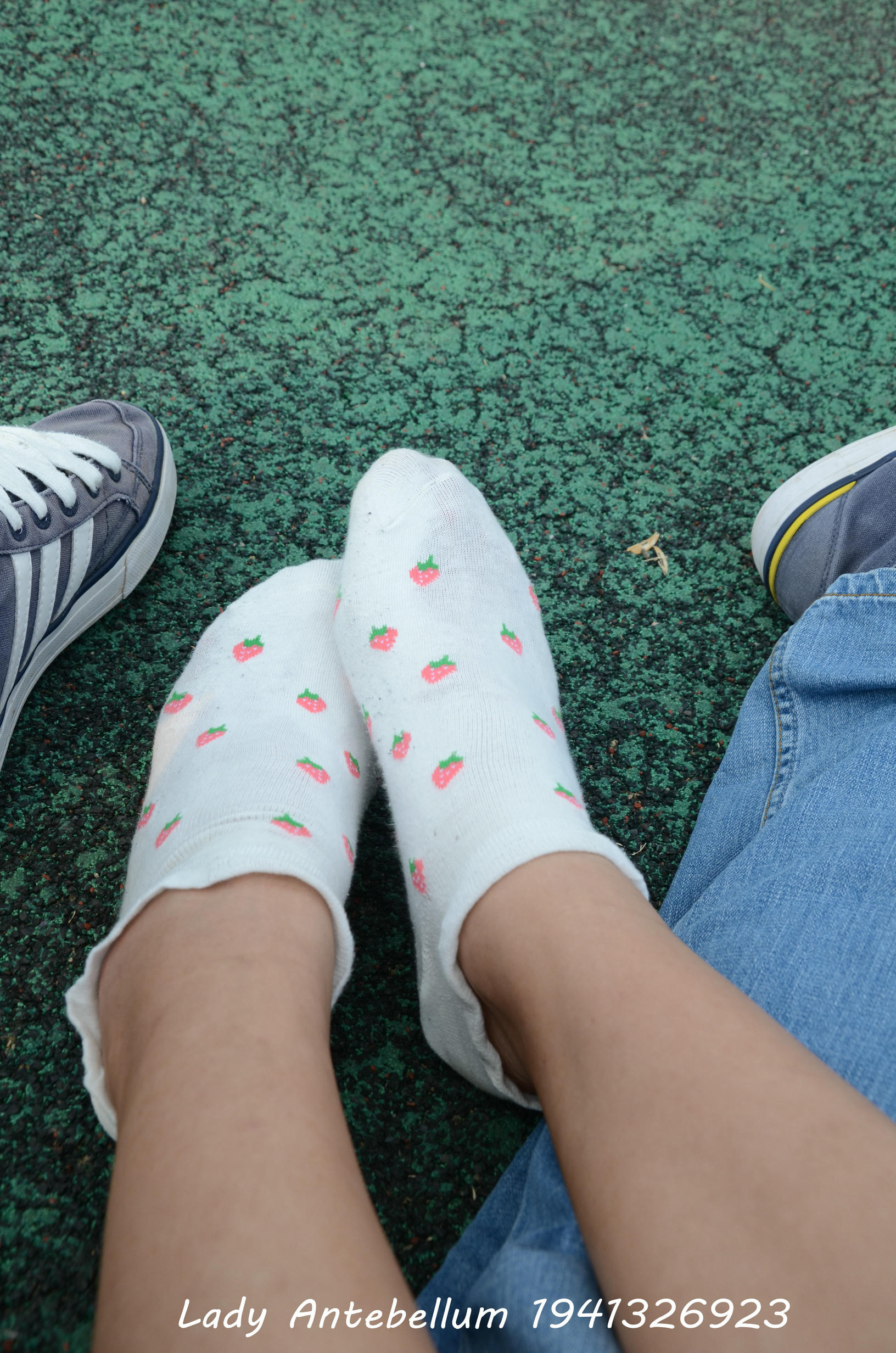 [战前女神] 恋足美腿棉袜女神级摄影套图 078 [122P-185MB]_第4集