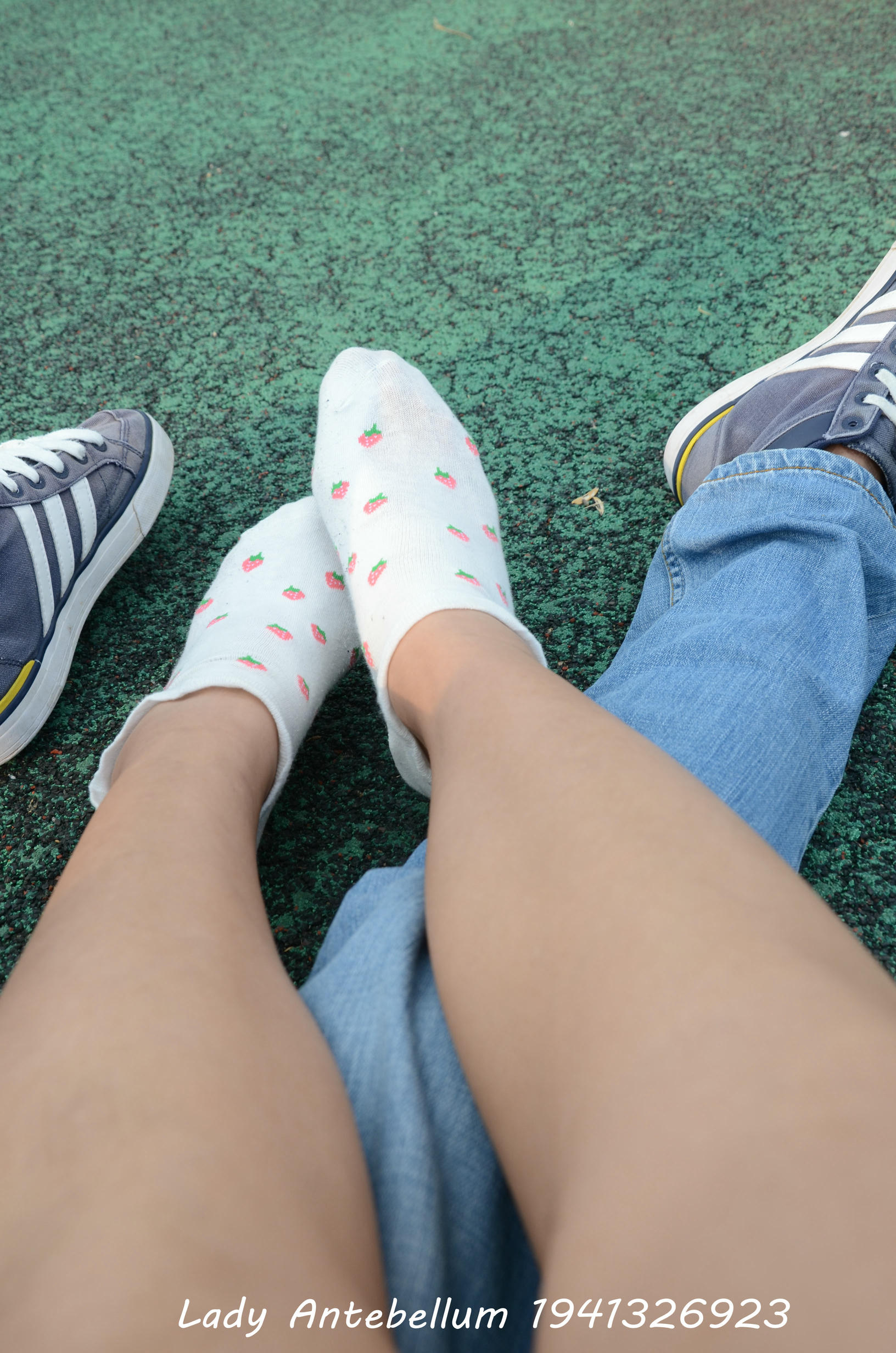 [战前女神] 恋足美腿棉袜女神级摄影套图 078 [122P-185MB]_第4集