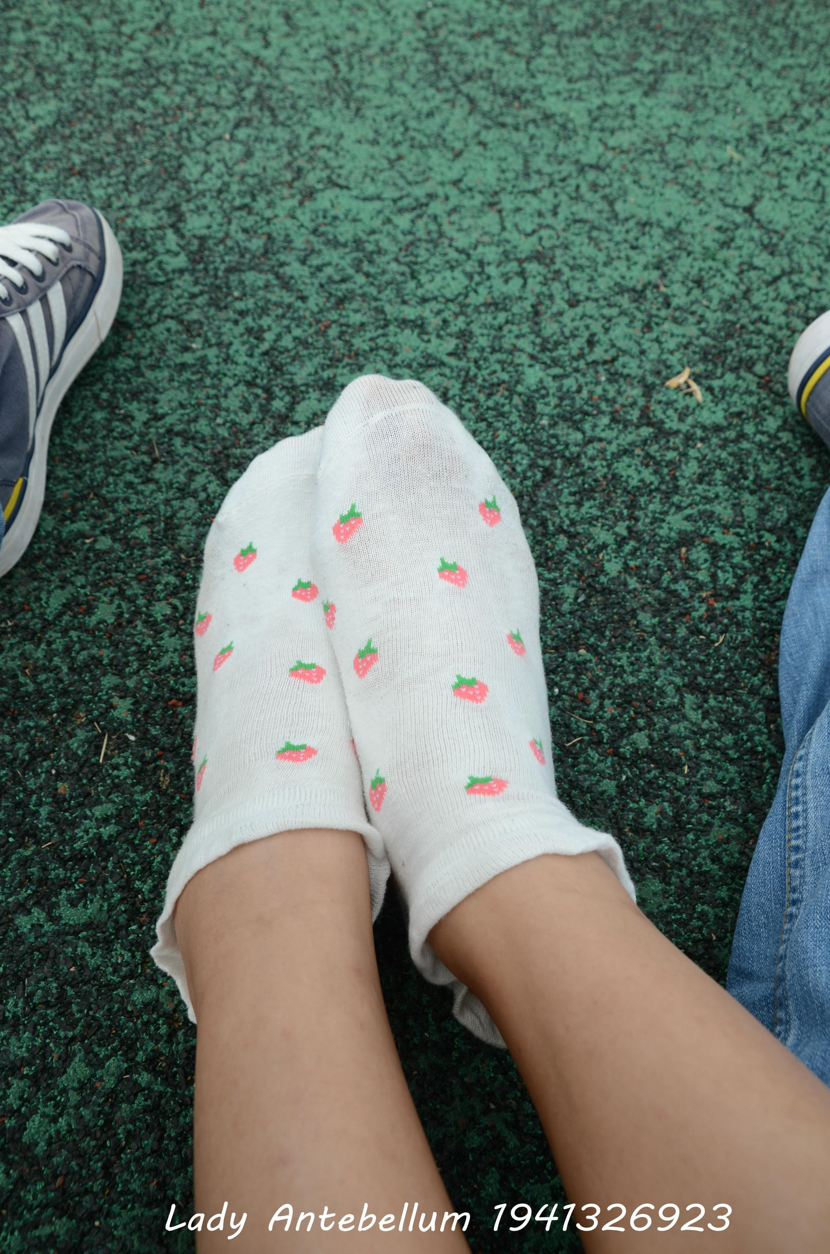 [战前女神] 恋足美腿棉袜女神级摄影套图 078 [122P-185MB]_第4集