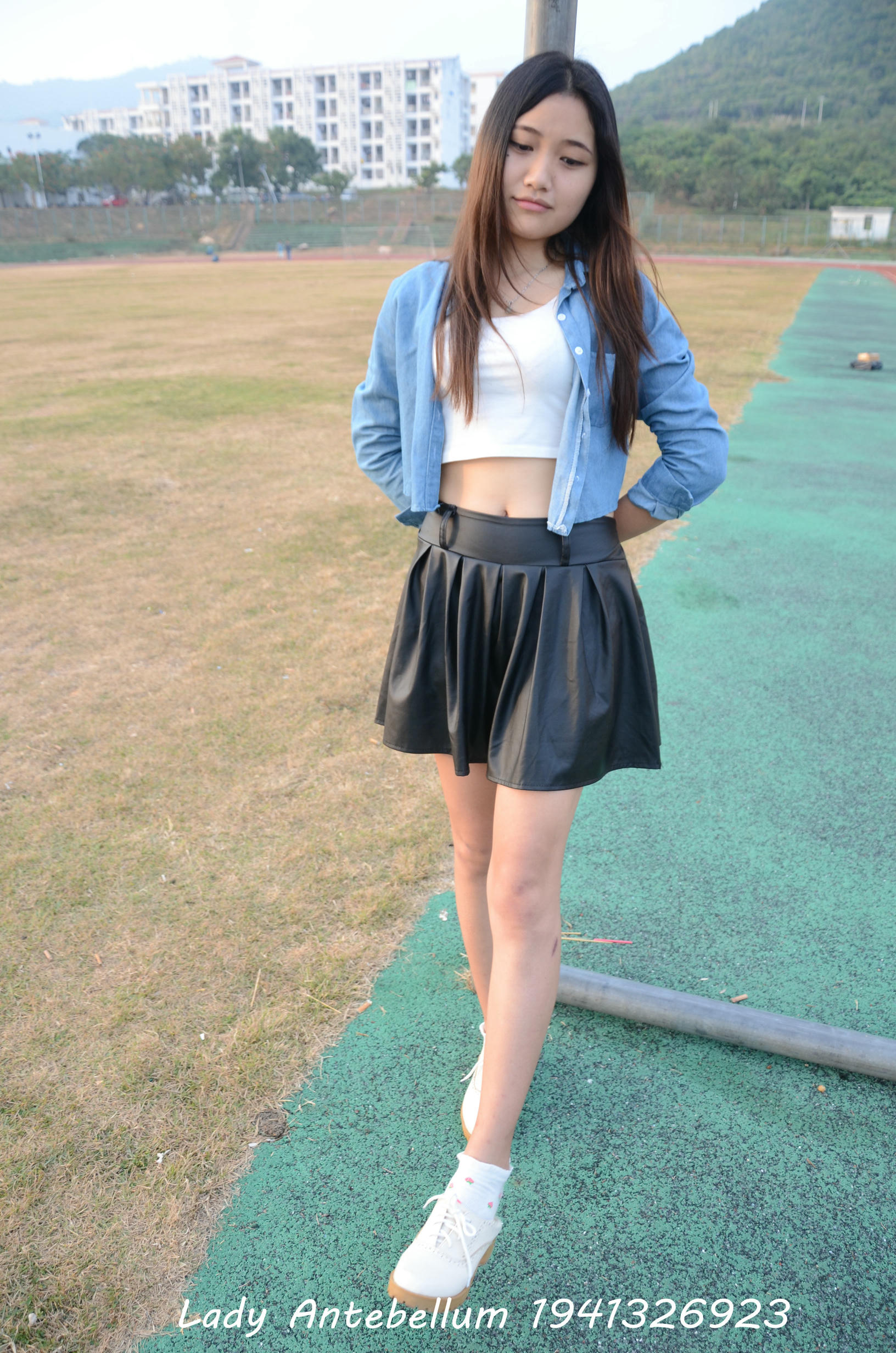 [战前女神] 恋足美腿棉袜女神级摄影套图 078 [122P-185MB]_第5集