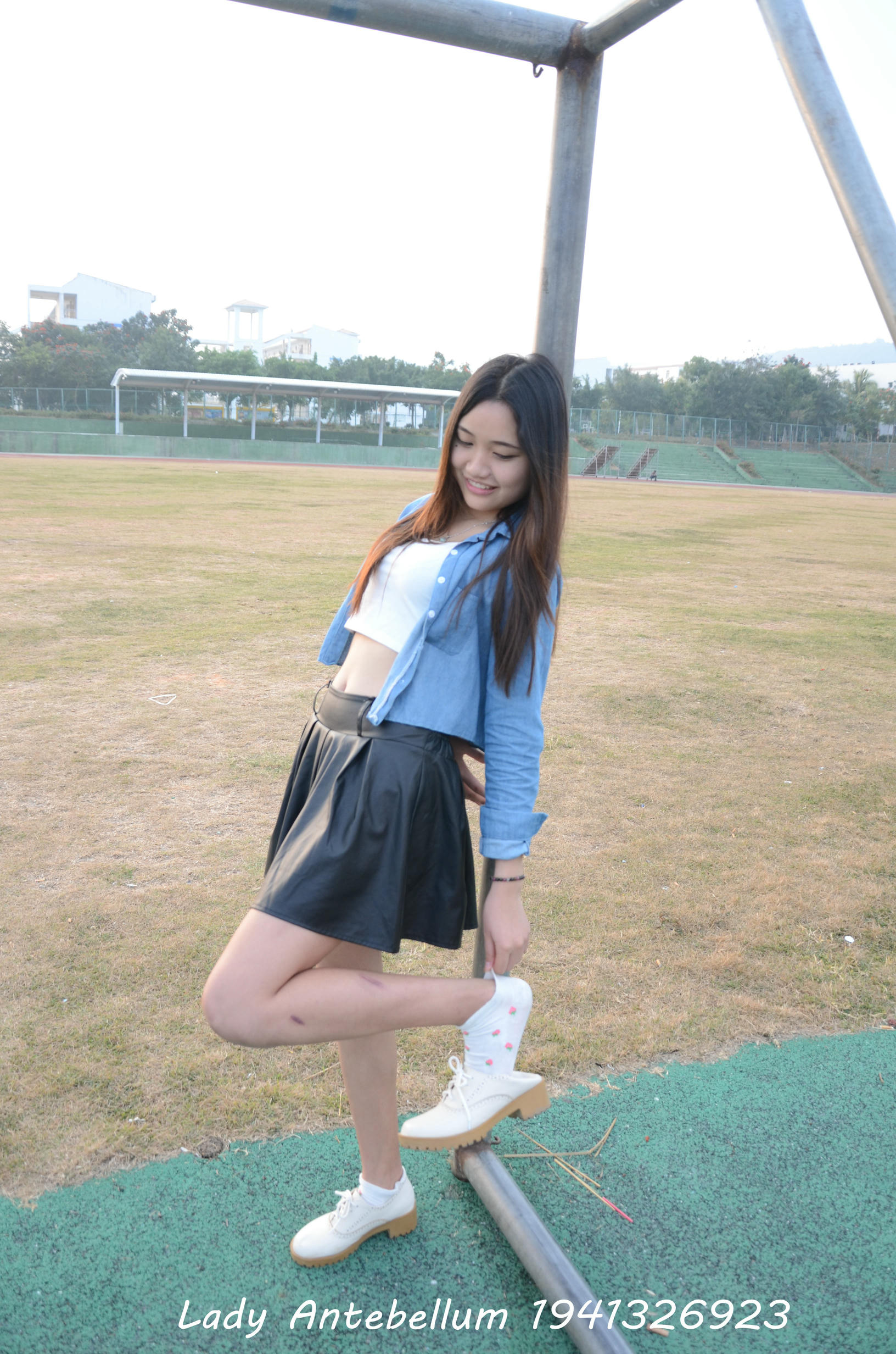 [战前女神] 恋足美腿棉袜女神级摄影套图 078 [122P-185MB]_第5集