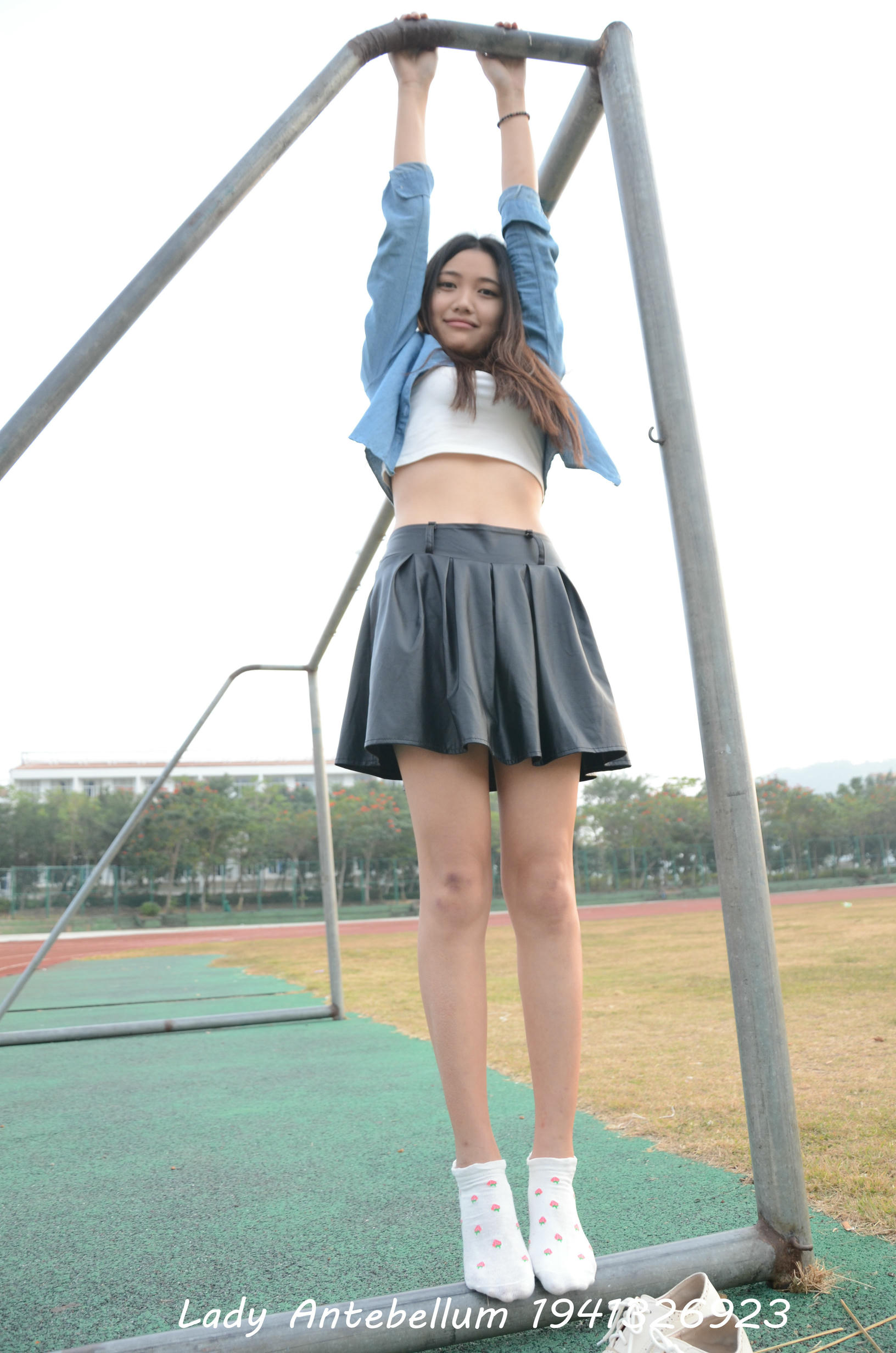 [战前女神] 恋足美腿棉袜女神级摄影套图 078 [122P-185MB]_第5集