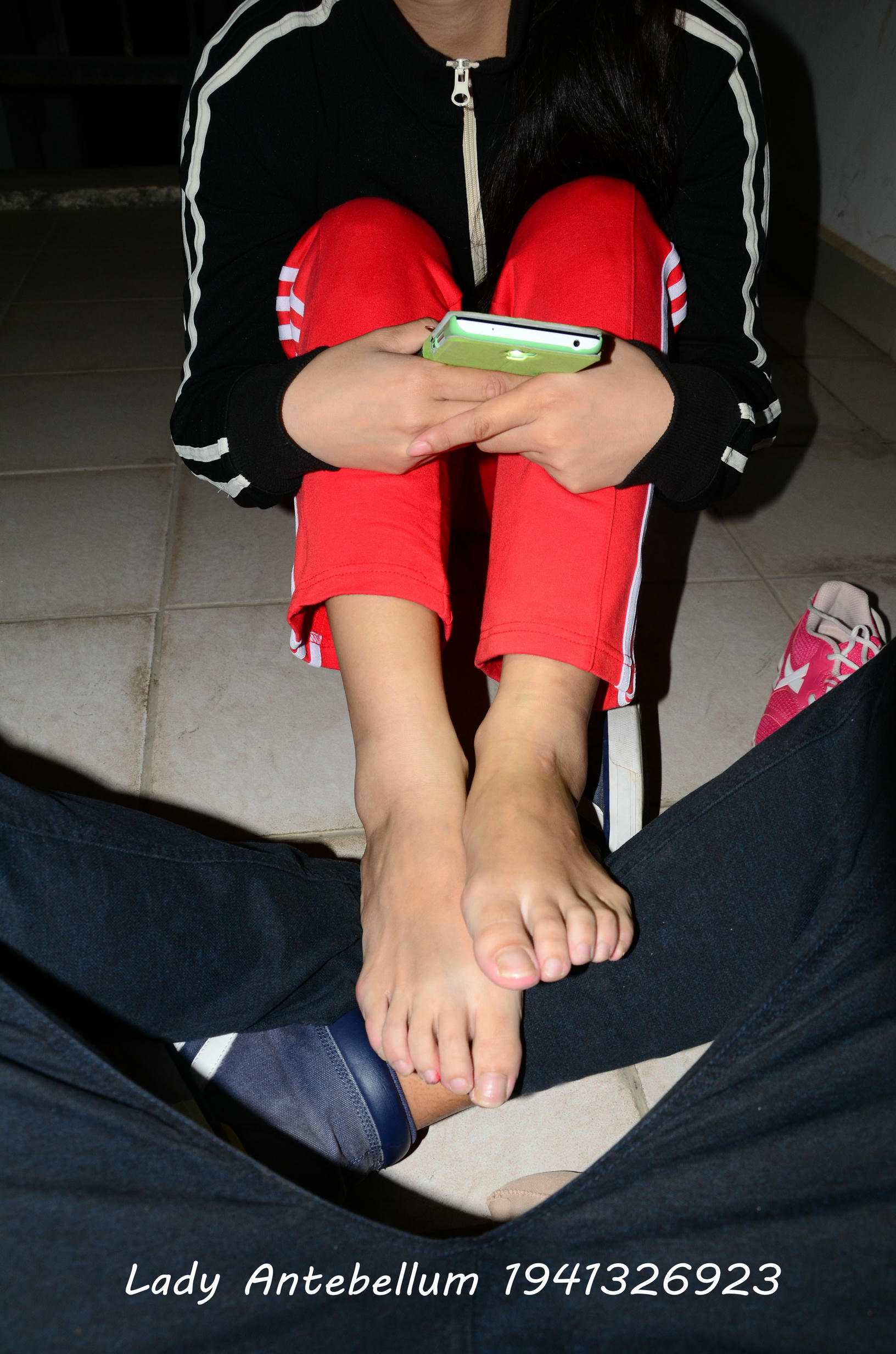 [战前女神] 恋足美腿棉袜女神级摄影套图 079 [115P-261MB]_第6集