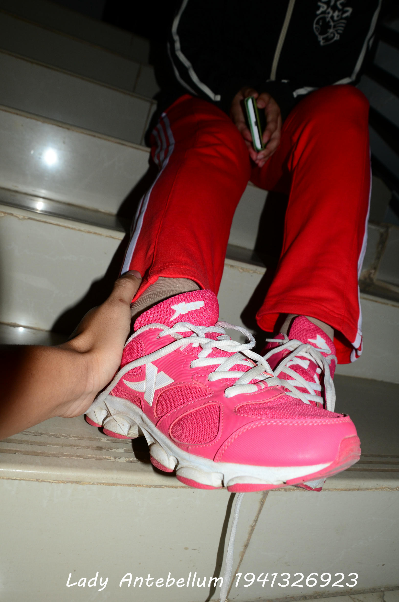 [战前女神] 恋足美腿棉袜女神级摄影套图 079 [115P-261MB]_第2集