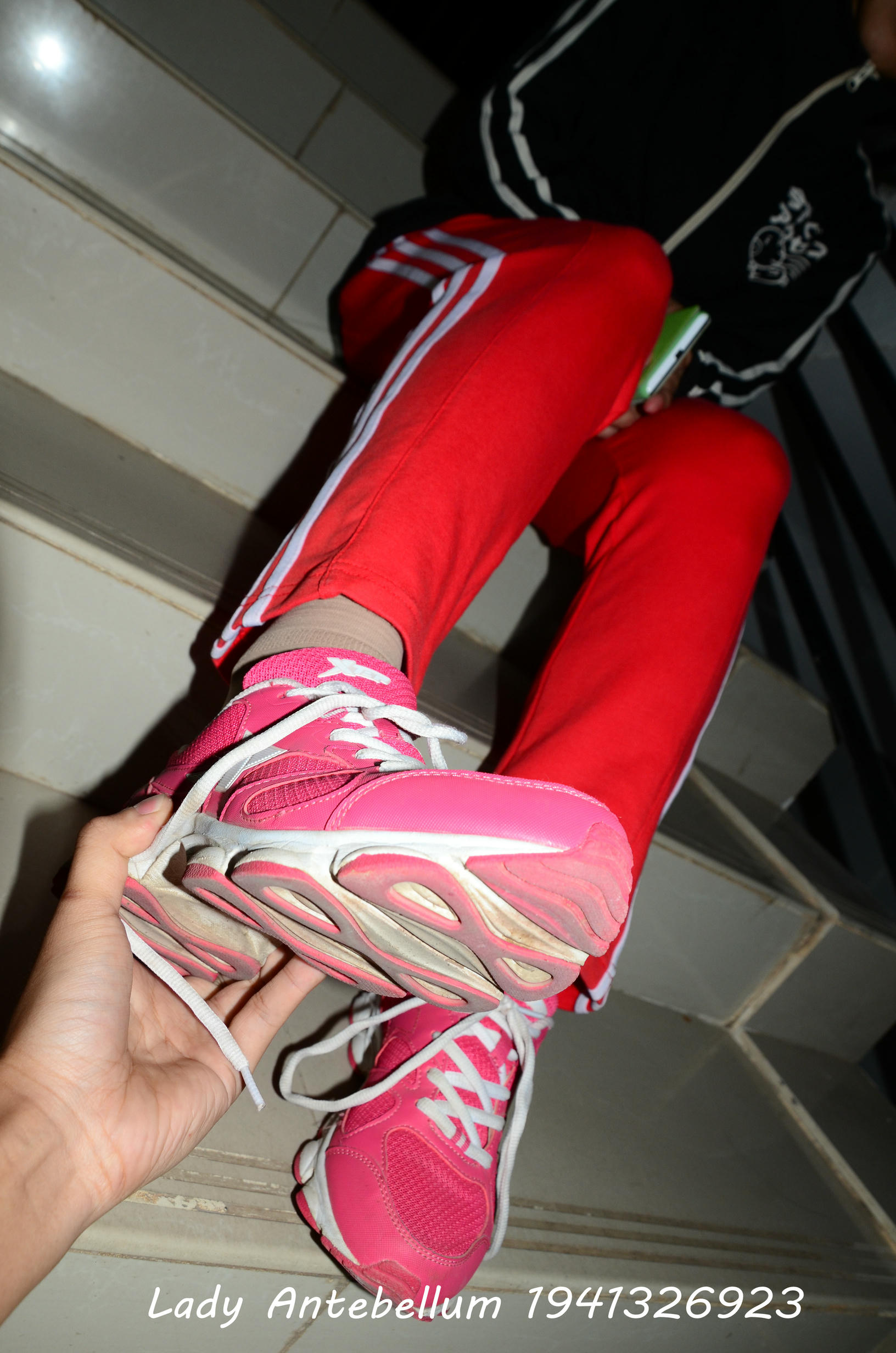 [战前女神] 恋足美腿棉袜女神级摄影套图 079 [115P-261MB]_第2集