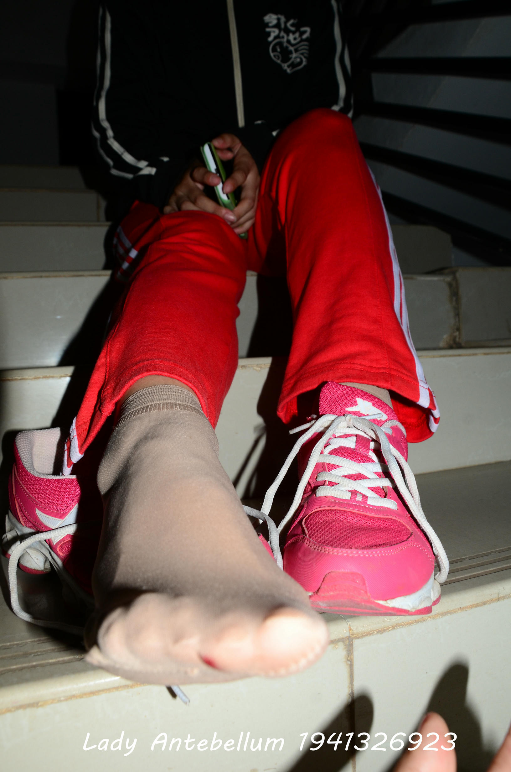 [战前女神] 恋足美腿棉袜女神级摄影套图 079 [115P-261MB]_第2集