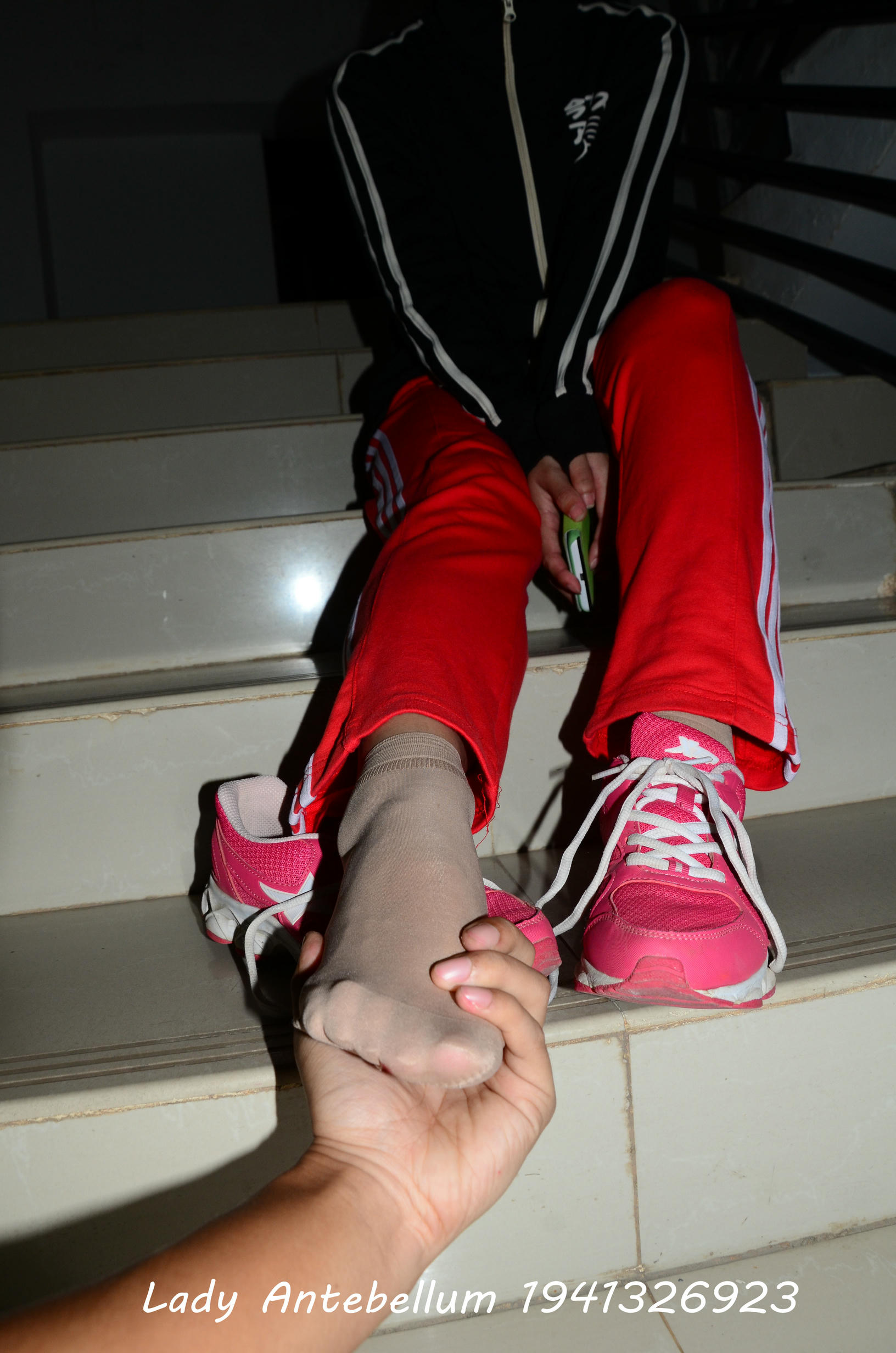 [战前女神] 恋足美腿棉袜女神级摄影套图 079 [115P-261MB]_第3集