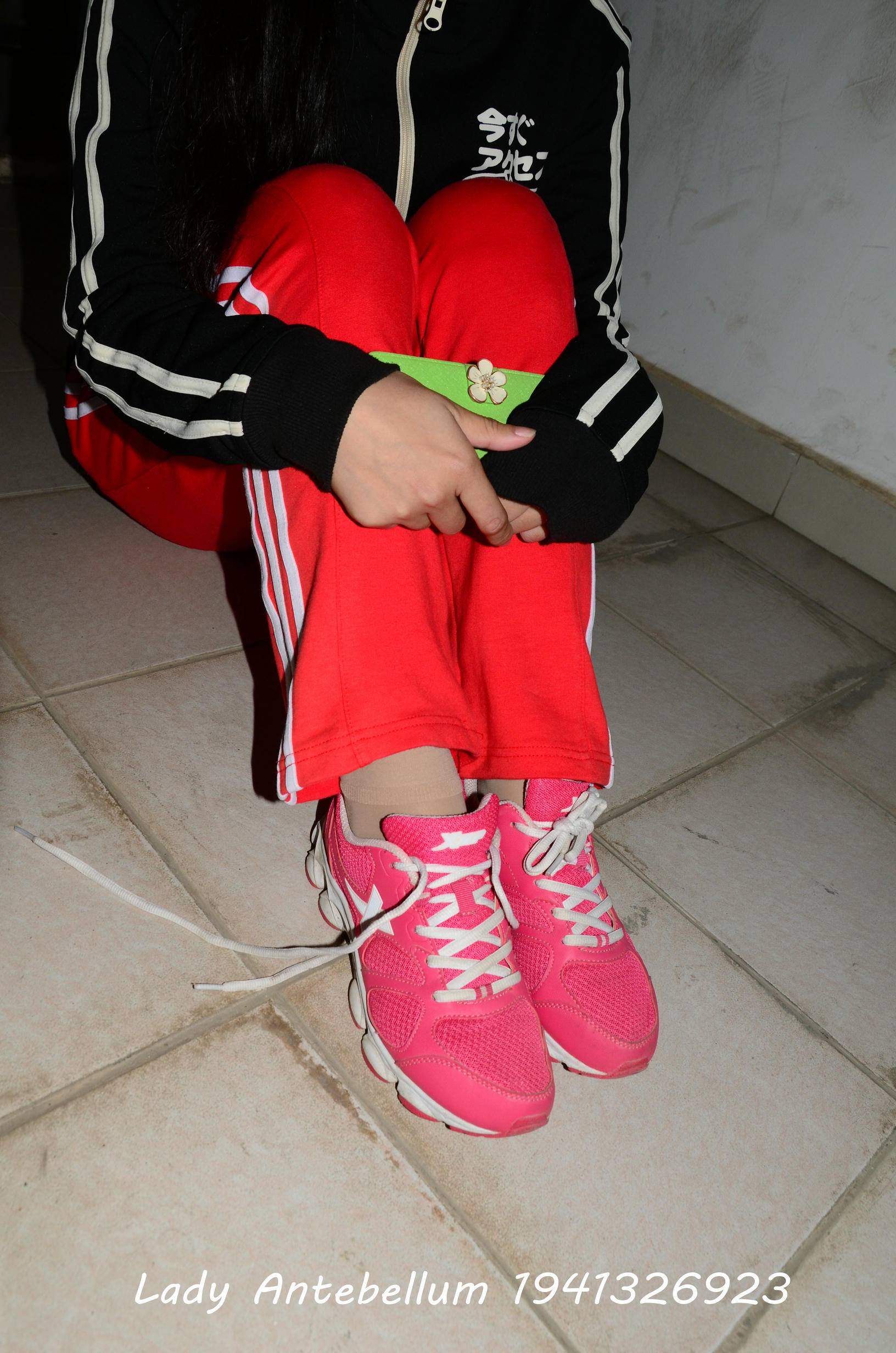 [战前女神] 恋足美腿棉袜女神级摄影套图 079 [115P-261MB]_第4集