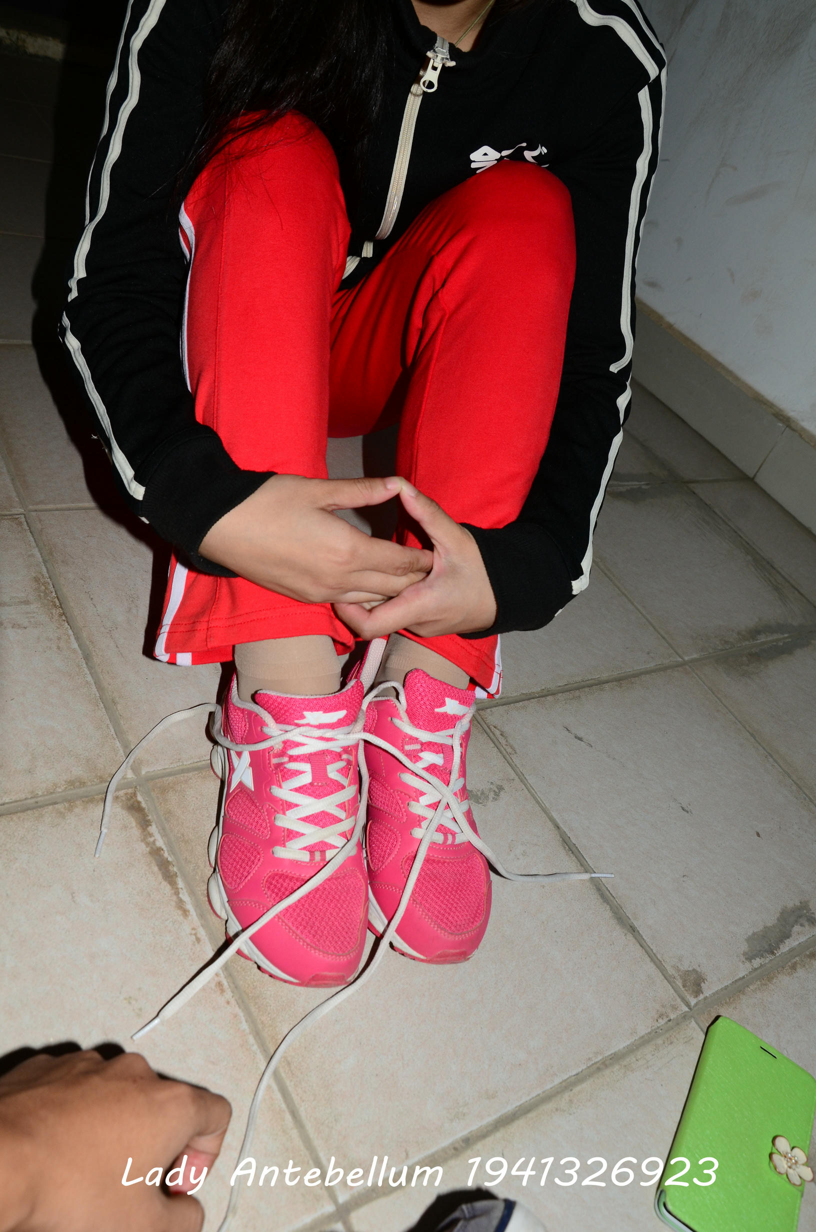 [战前女神] 恋足美腿棉袜女神级摄影套图 079 [115P-261MB]_第4集