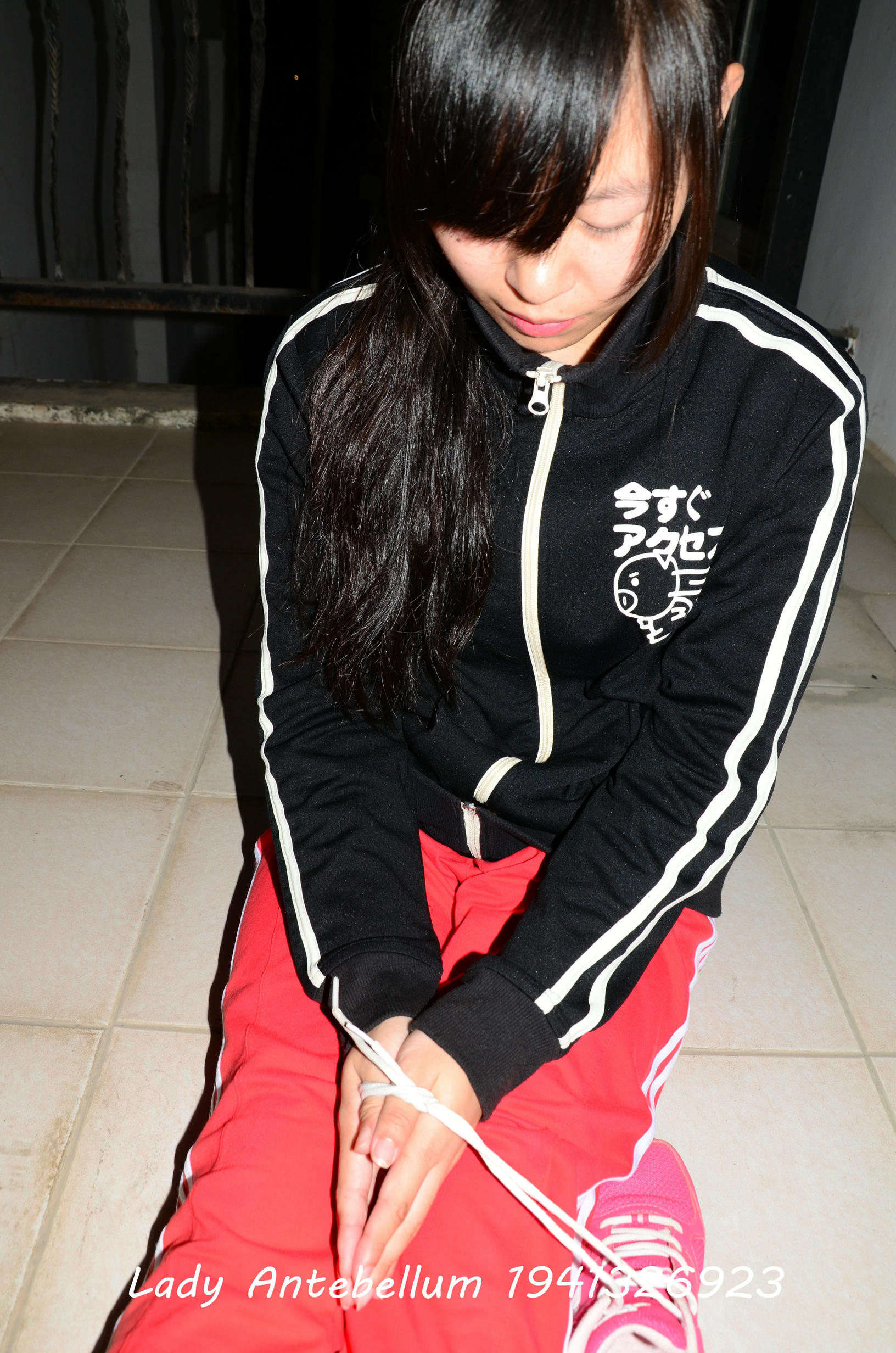 [战前女神] 恋足美腿棉袜女神级摄影套图 079 [115P-261MB]_第5集