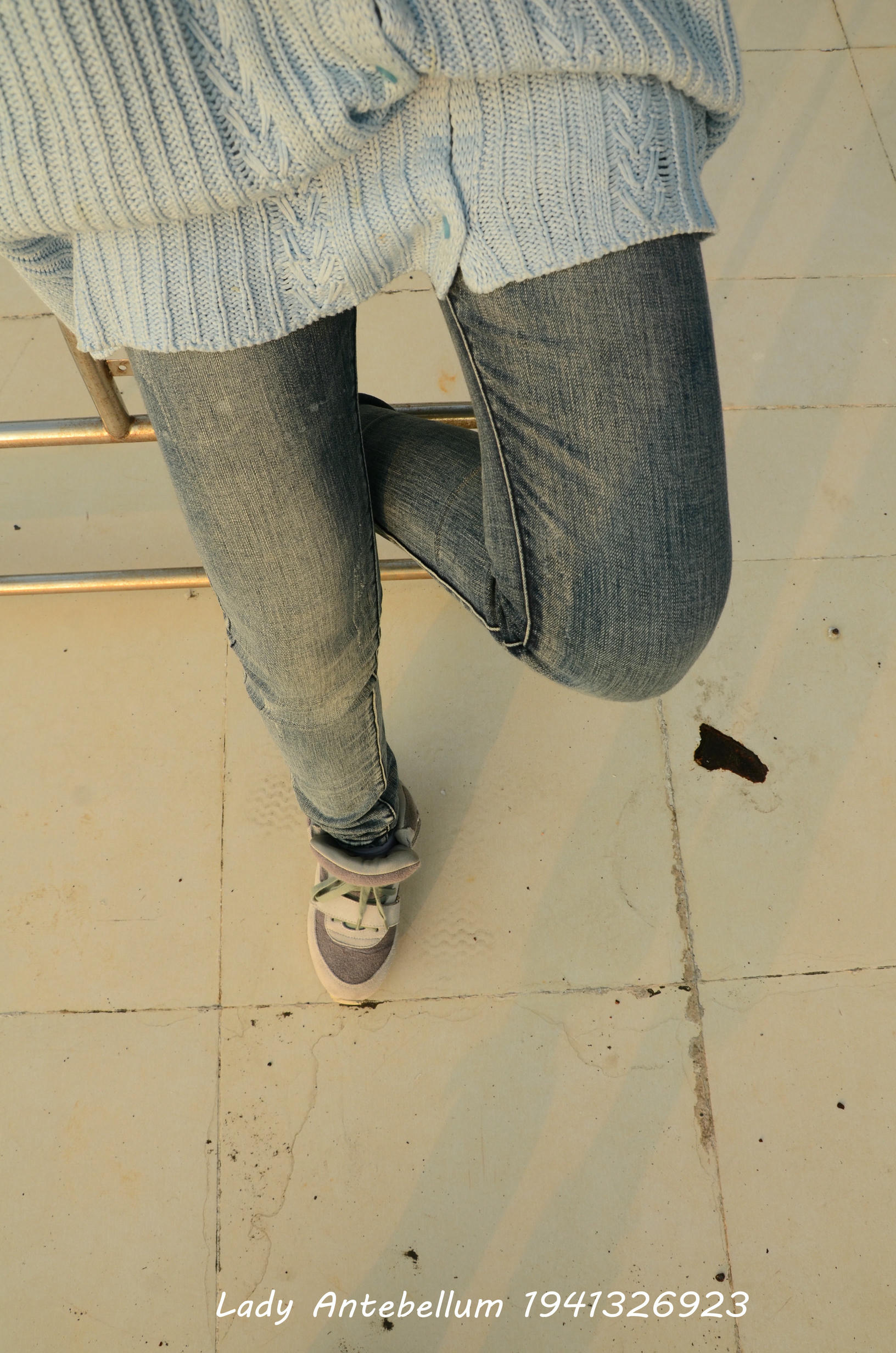 [战前女神] 恋足美腿棉袜女神级摄影套图 008 [207P-330MB]_第1集