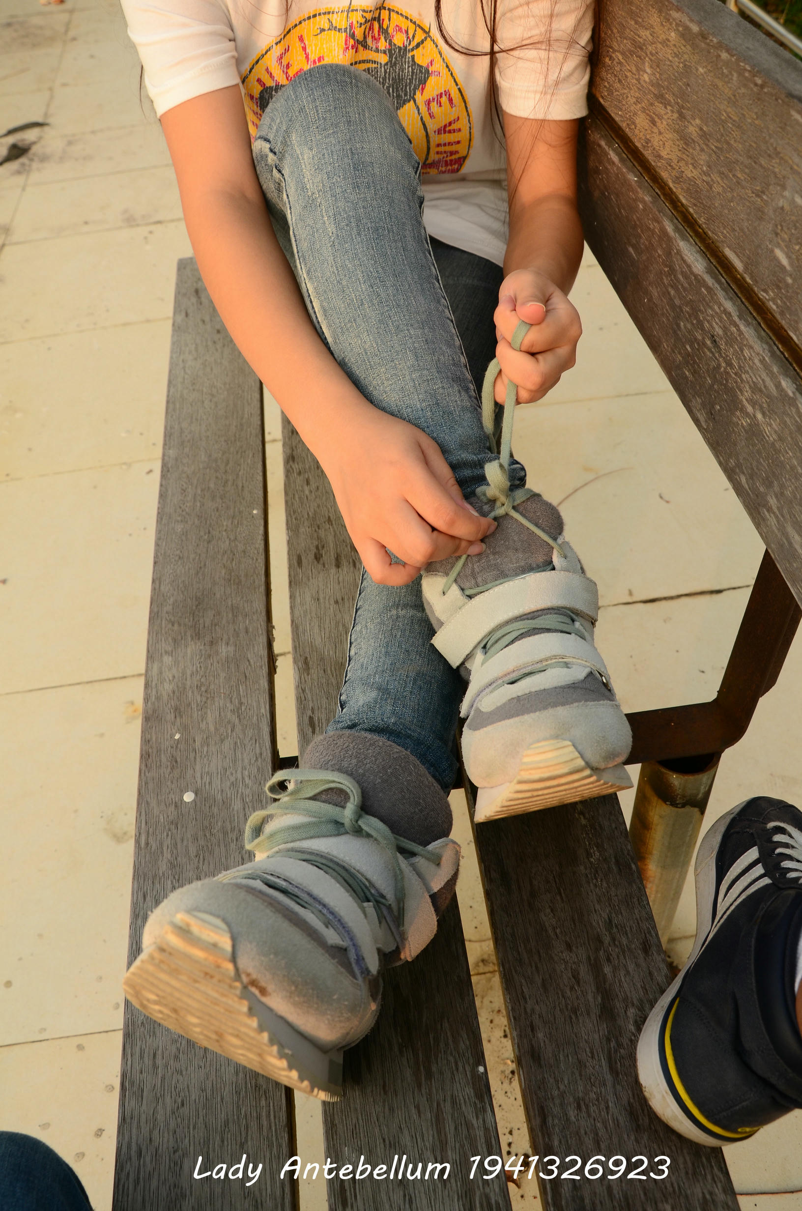 [战前女神] 恋足美腿棉袜女神级摄影套图 008 [207P-330MB]_第3集