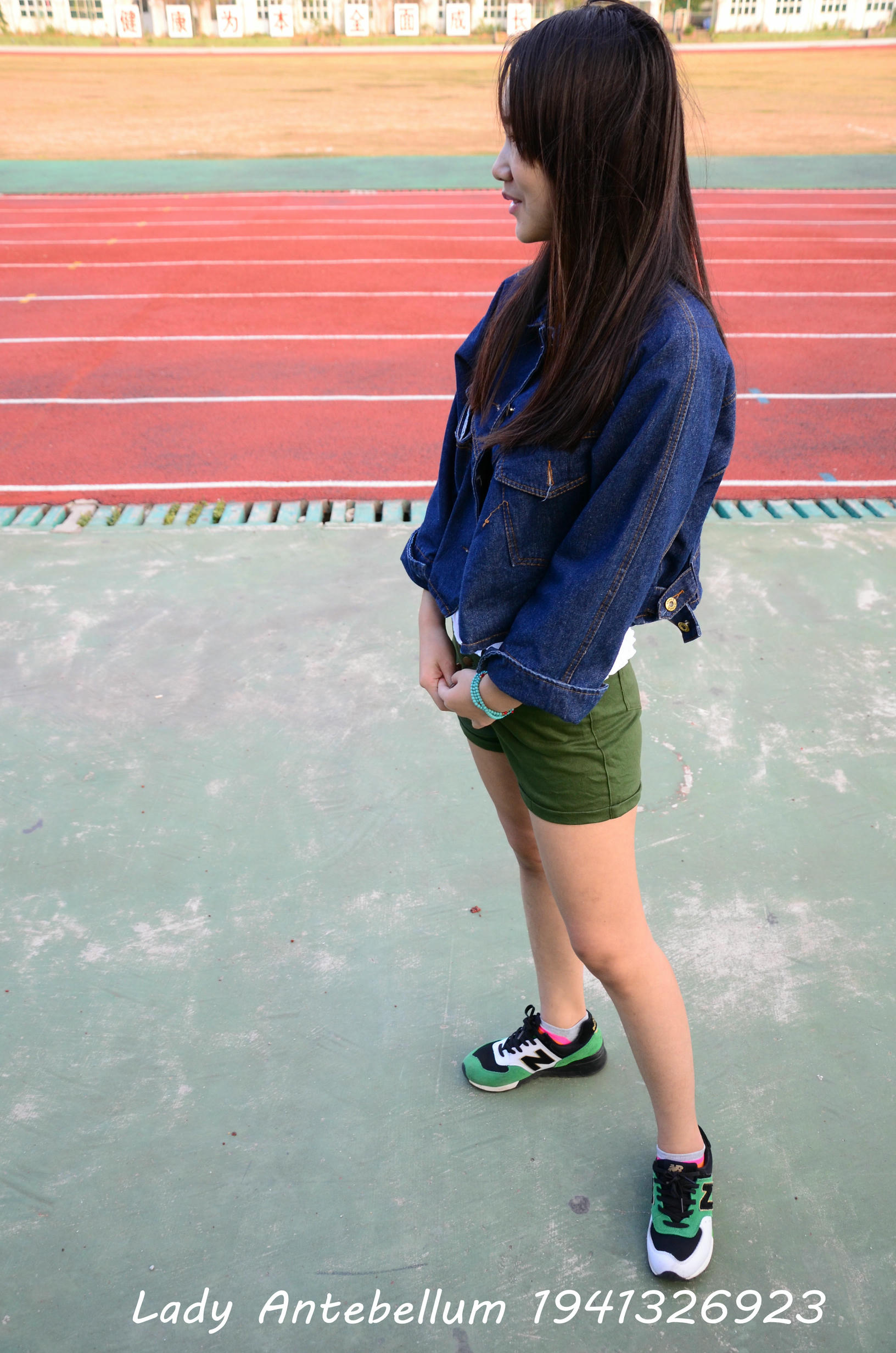 [战前女神] 恋足美腿棉袜女神级摄影套图 080 [132P-294MB]_第1集