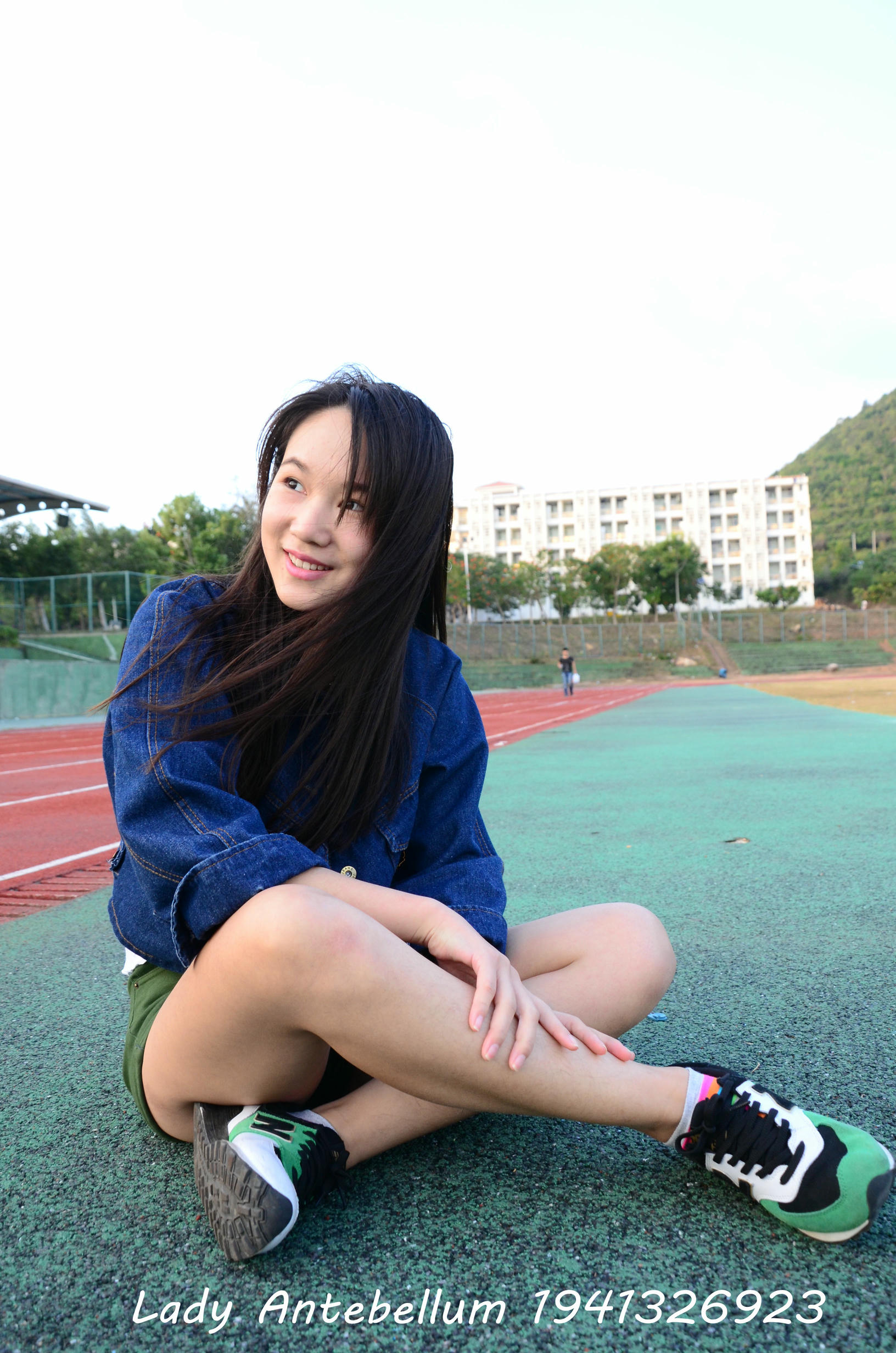 [战前女神] 恋足美腿棉袜女神级摄影套图 080 [132P-294MB]_第1集