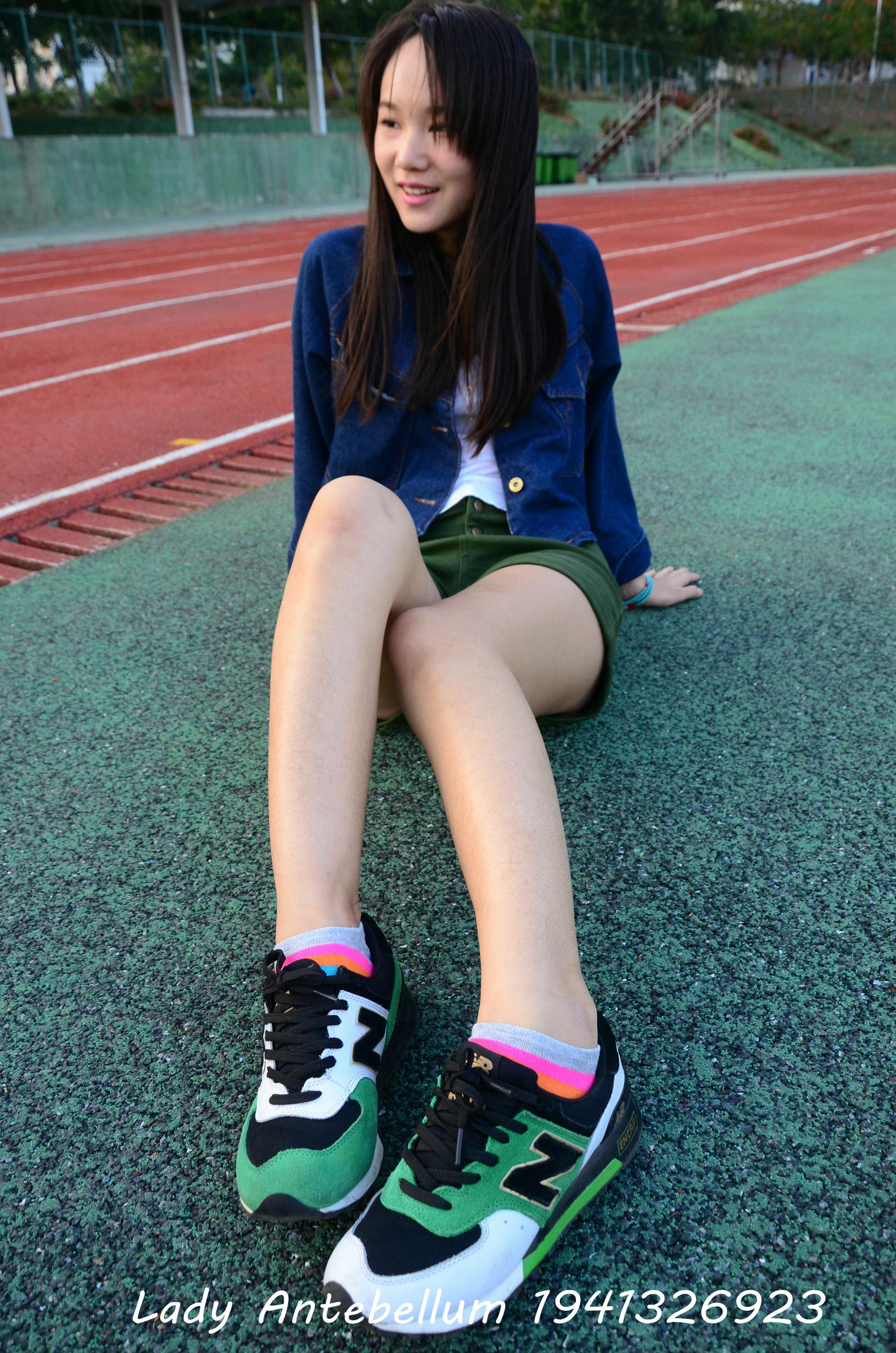 [战前女神] 恋足美腿棉袜女神级摄影套图 080 [132P-294MB]_第2集