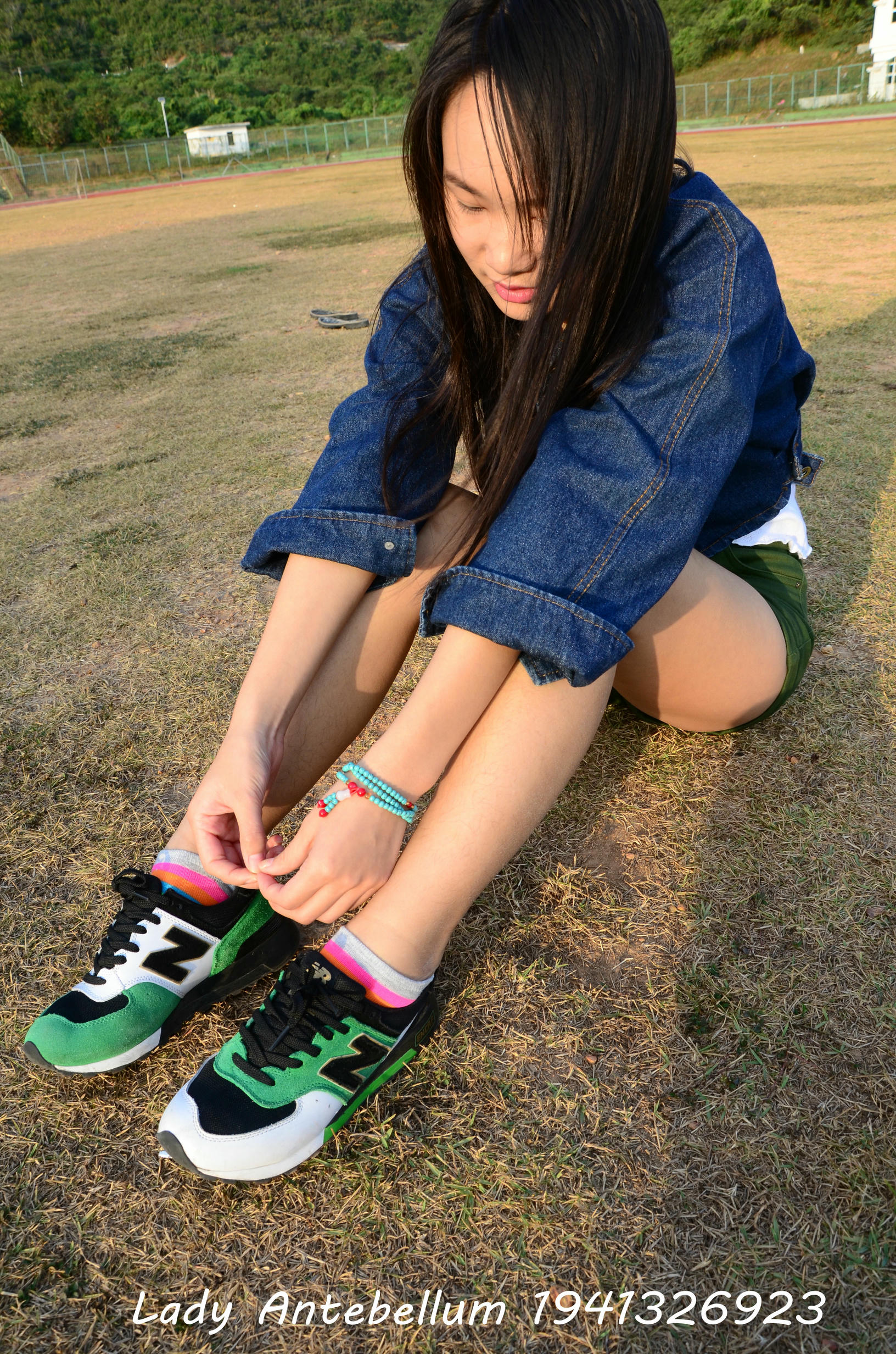 [战前女神] 恋足美腿棉袜女神级摄影套图 080 [132P-294MB]_第1集