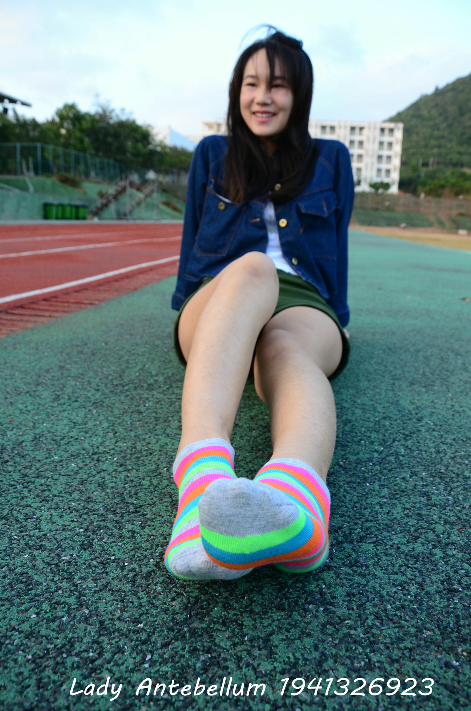 [战前女神] 恋足美腿棉袜女神级摄影套图 080 [132P-294MB]_第3集