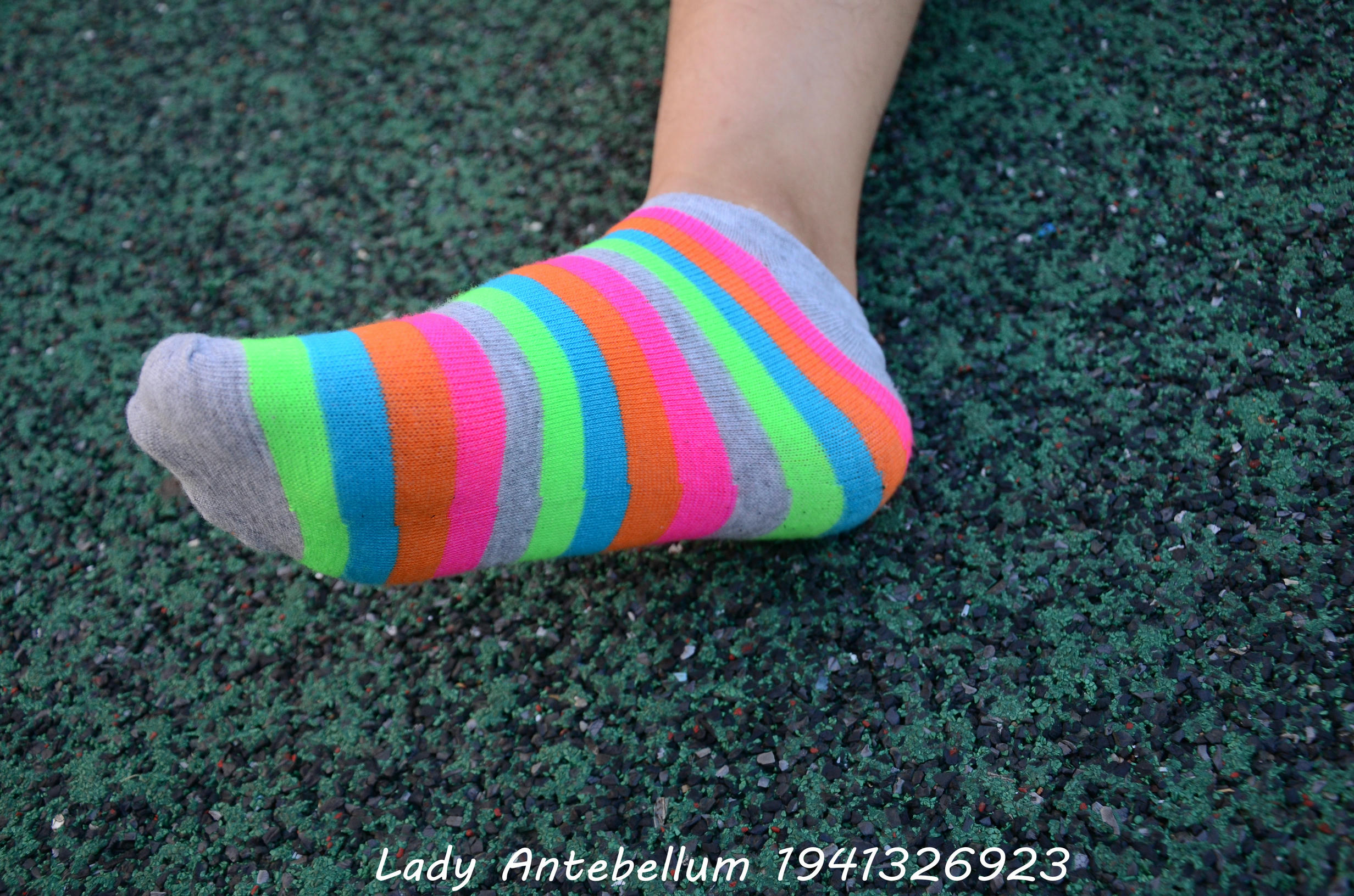 [战前女神] 恋足美腿棉袜女神级摄影套图 080 [132P-294MB]_第3集