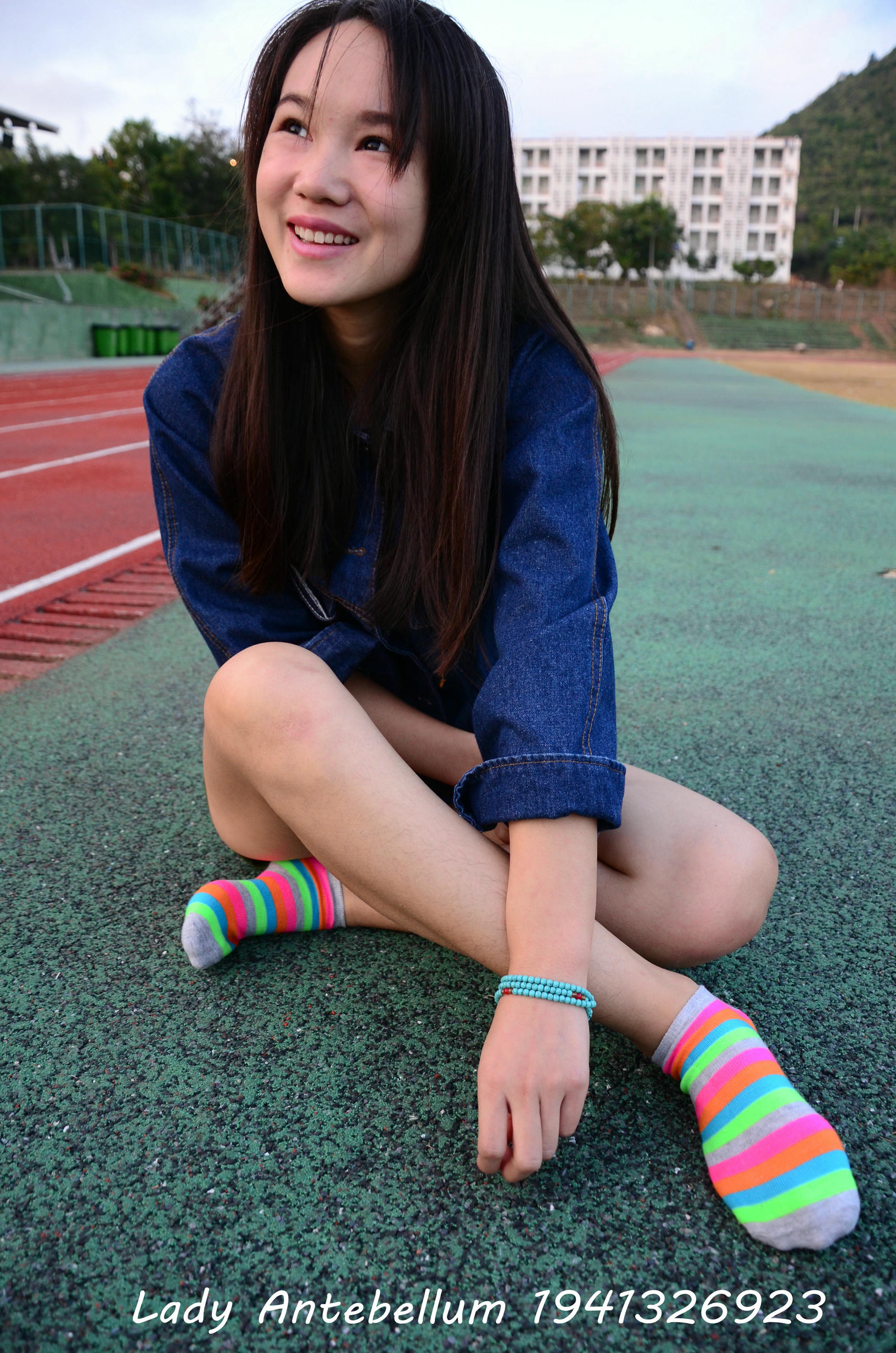 [战前女神] 恋足美腿棉袜女神级摄影套图 080 [132P-294MB]_第4集