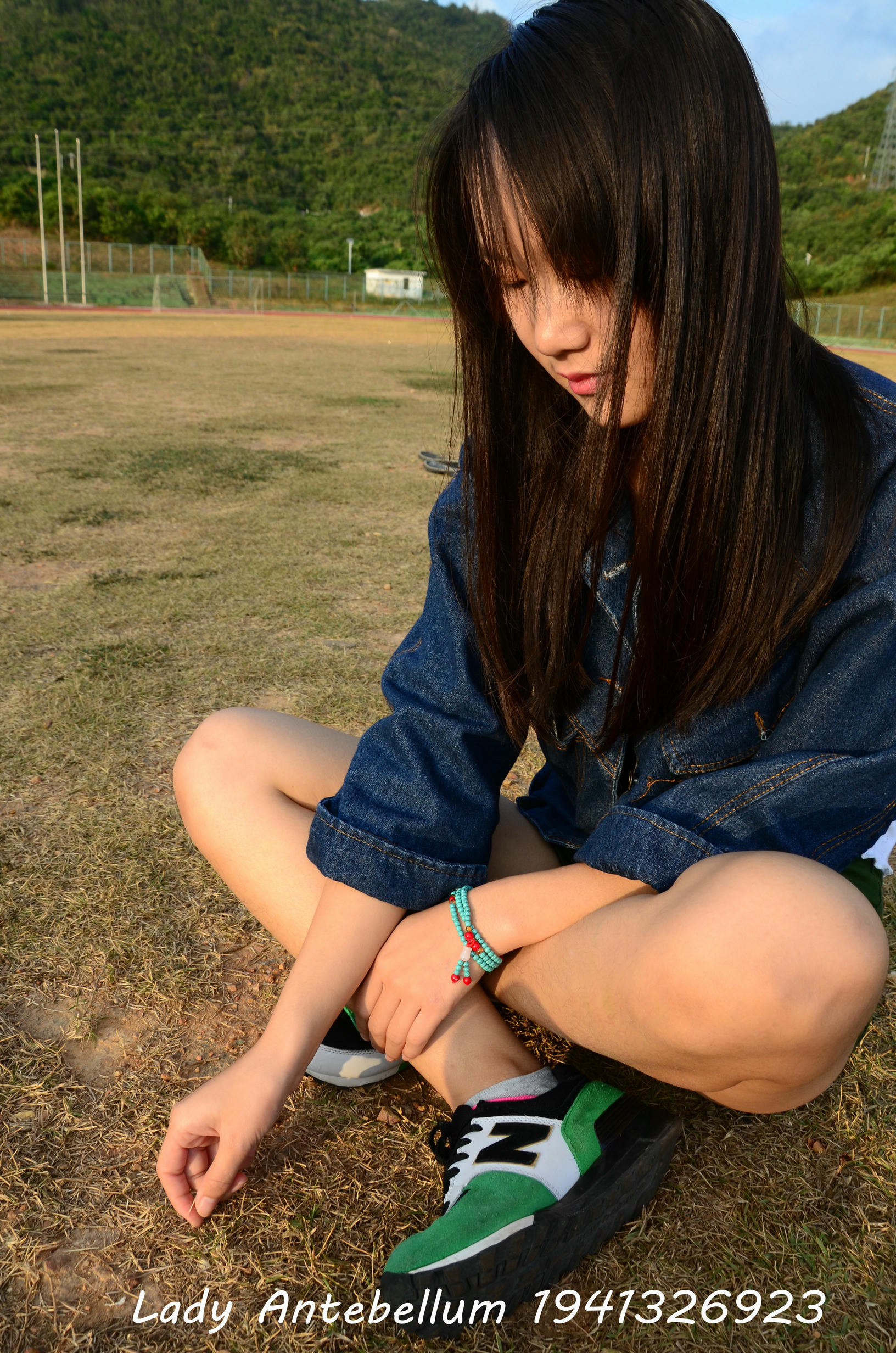 [战前女神] 恋足美腿棉袜女神级摄影套图 080 [132P-294MB]_第1集