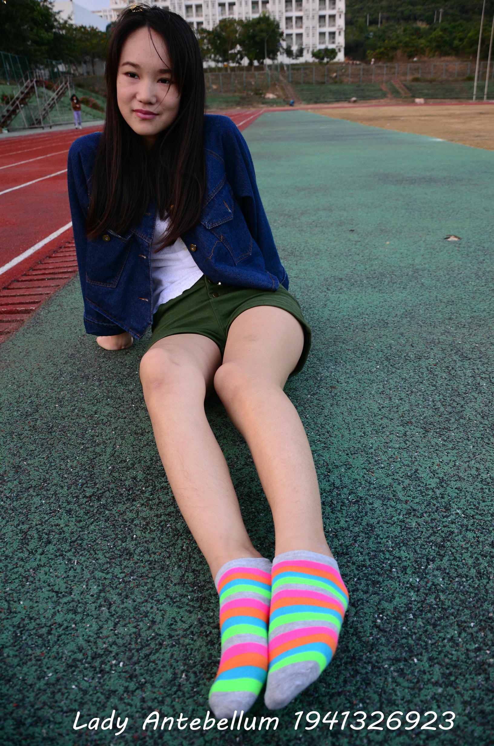 [战前女神] 恋足美腿棉袜女神级摄影套图 080 [132P-294MB]_第5集