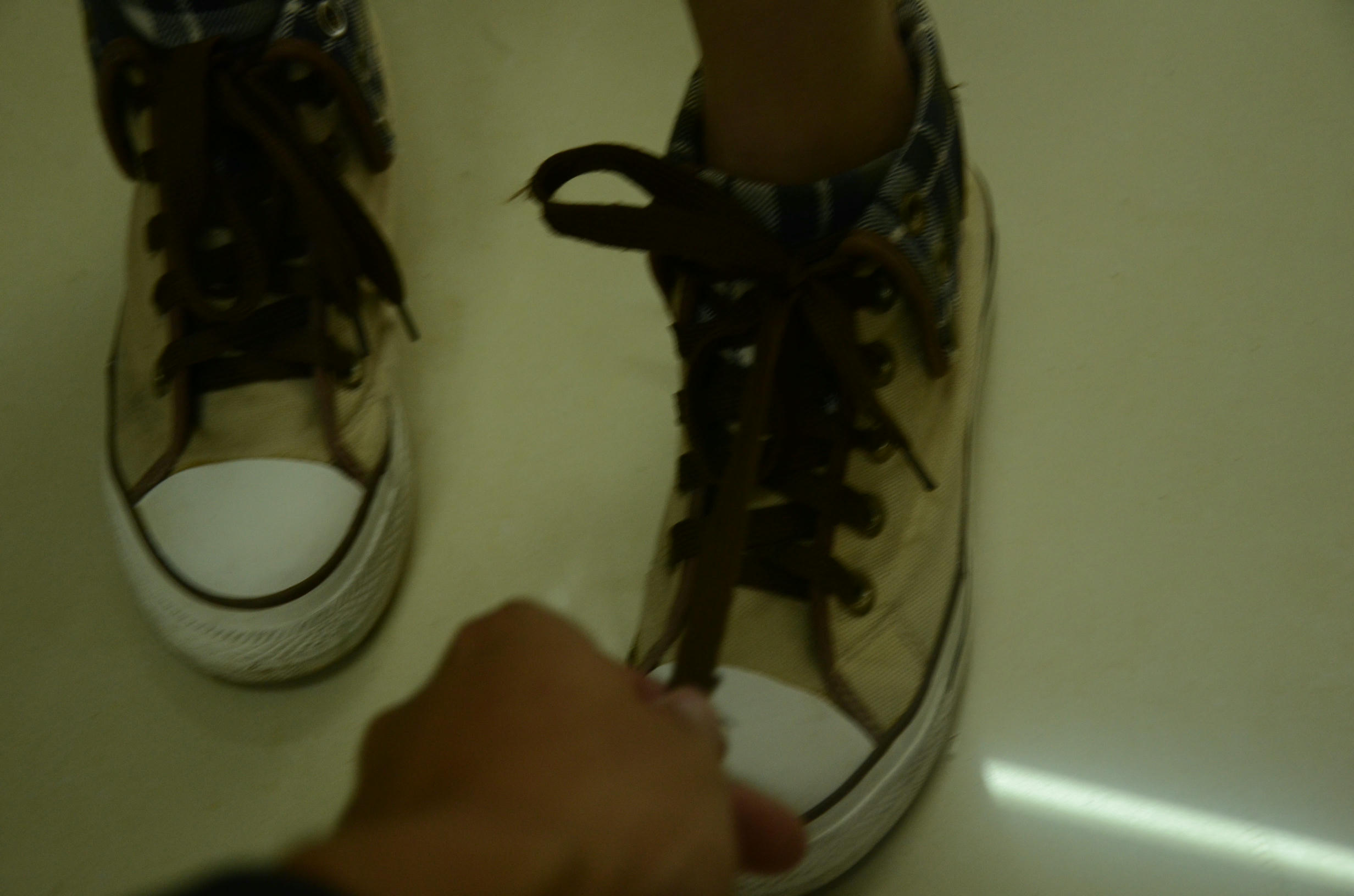 [战前女神] 恋足美腿棉袜女神级摄影套图 081 [104P-153MB]_第1集