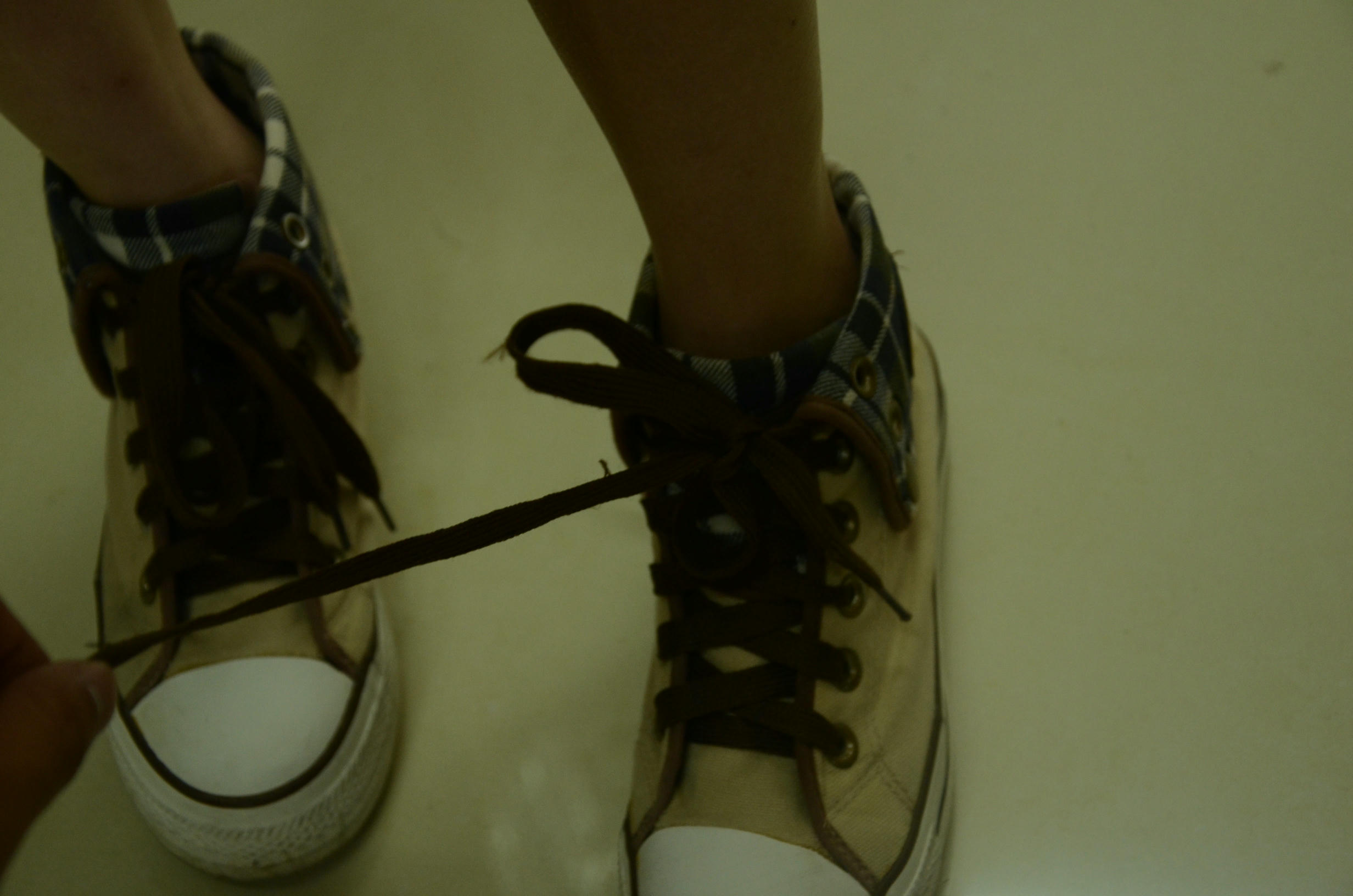 [战前女神] 恋足美腿棉袜女神级摄影套图 081 [104P-153MB]_第1集