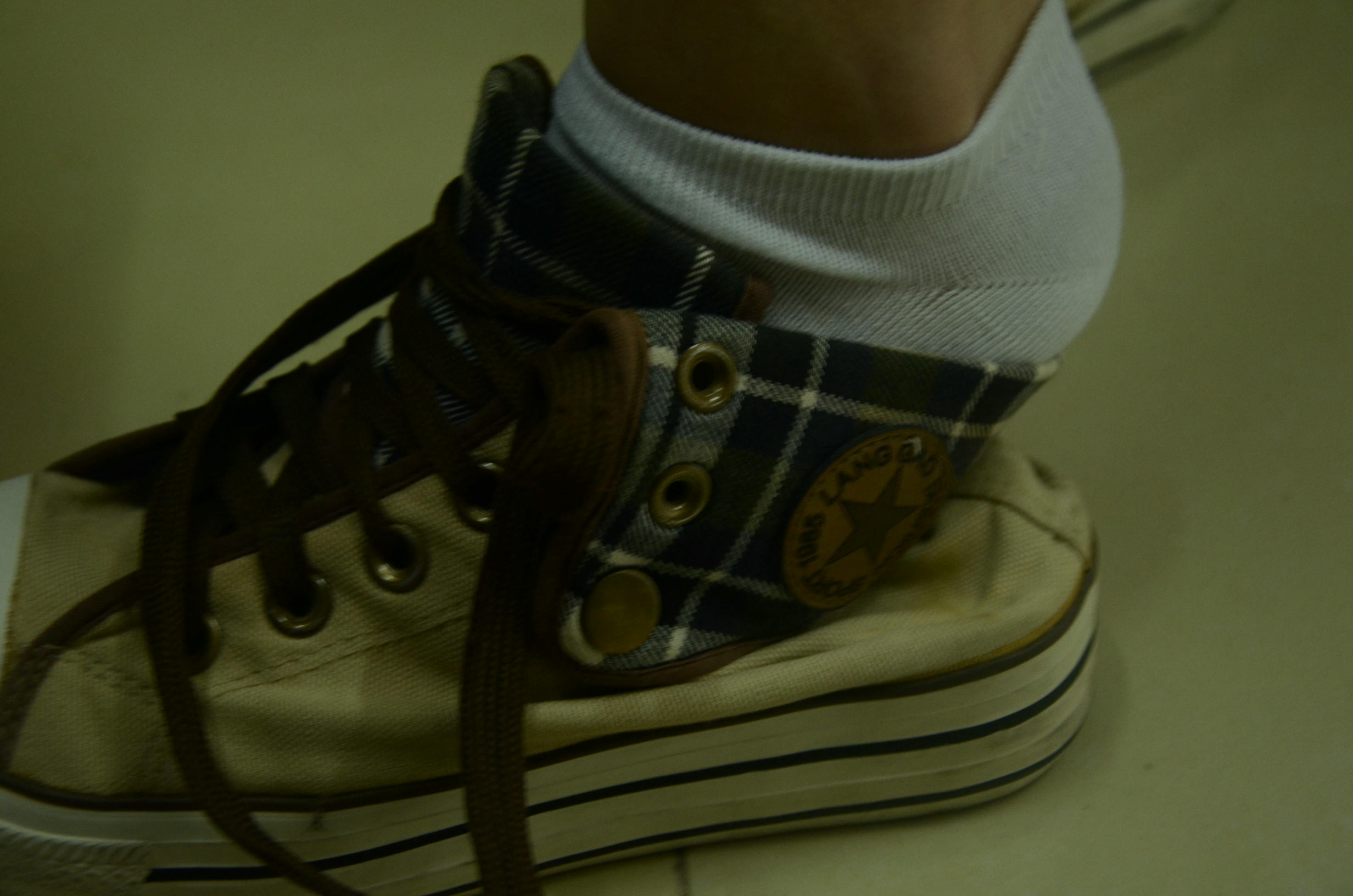 [战前女神] 恋足美腿棉袜女神级摄影套图 081 [104P-153MB]_第2集