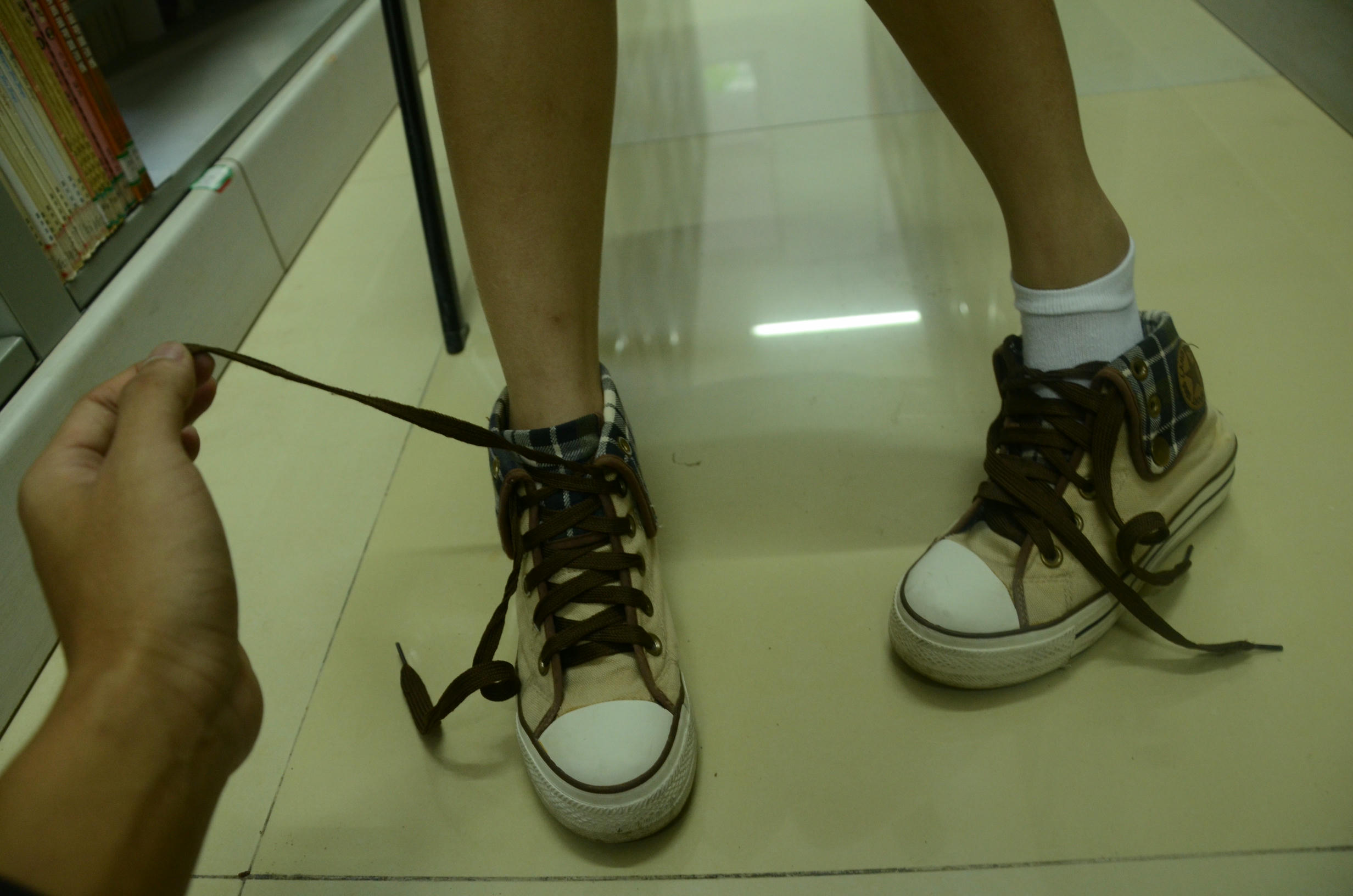 [战前女神] 恋足美腿棉袜女神级摄影套图 081 [104P-153MB]_第3集