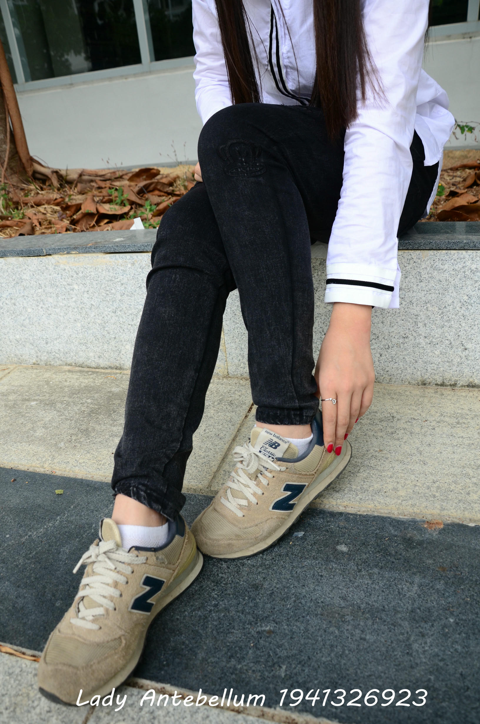 [战前女神] 恋足美腿棉袜女神级摄影套图 083 [72P-141MB]_第1集