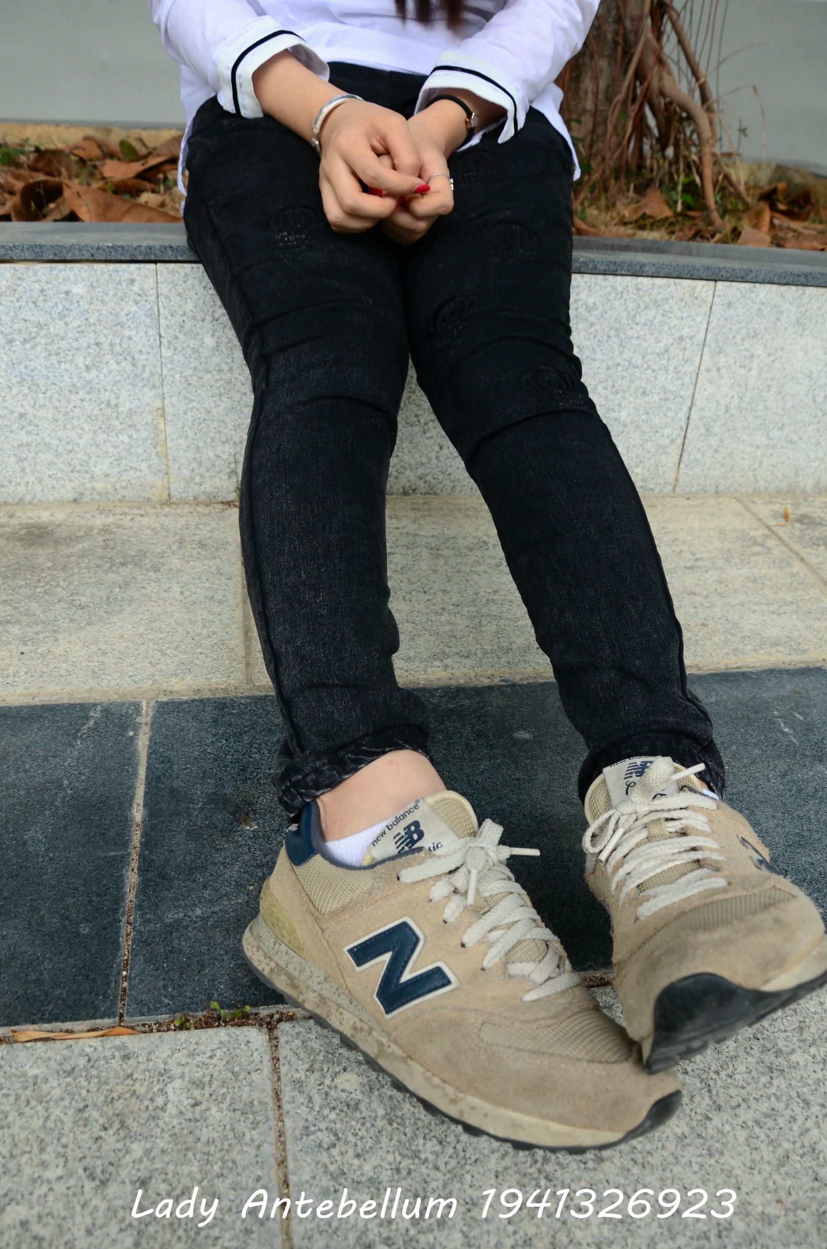 [战前女神] 恋足美腿棉袜女神级摄影套图 083 [72P-141MB]_第1集