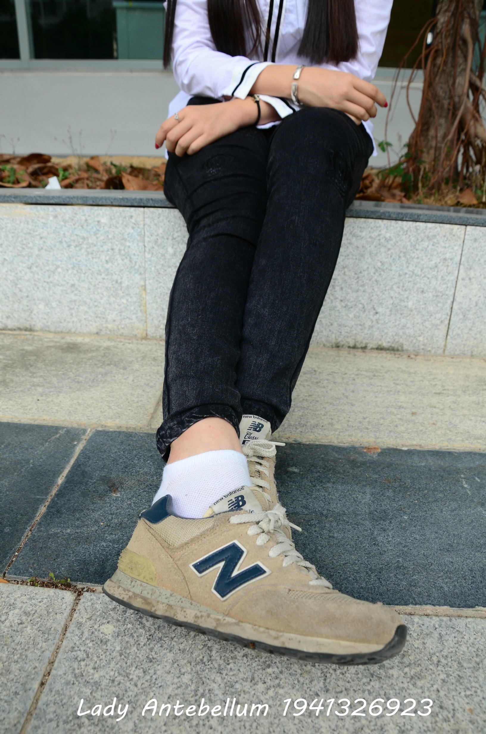 [战前女神] 恋足美腿棉袜女神级摄影套图 083 [72P-141MB]_第1集