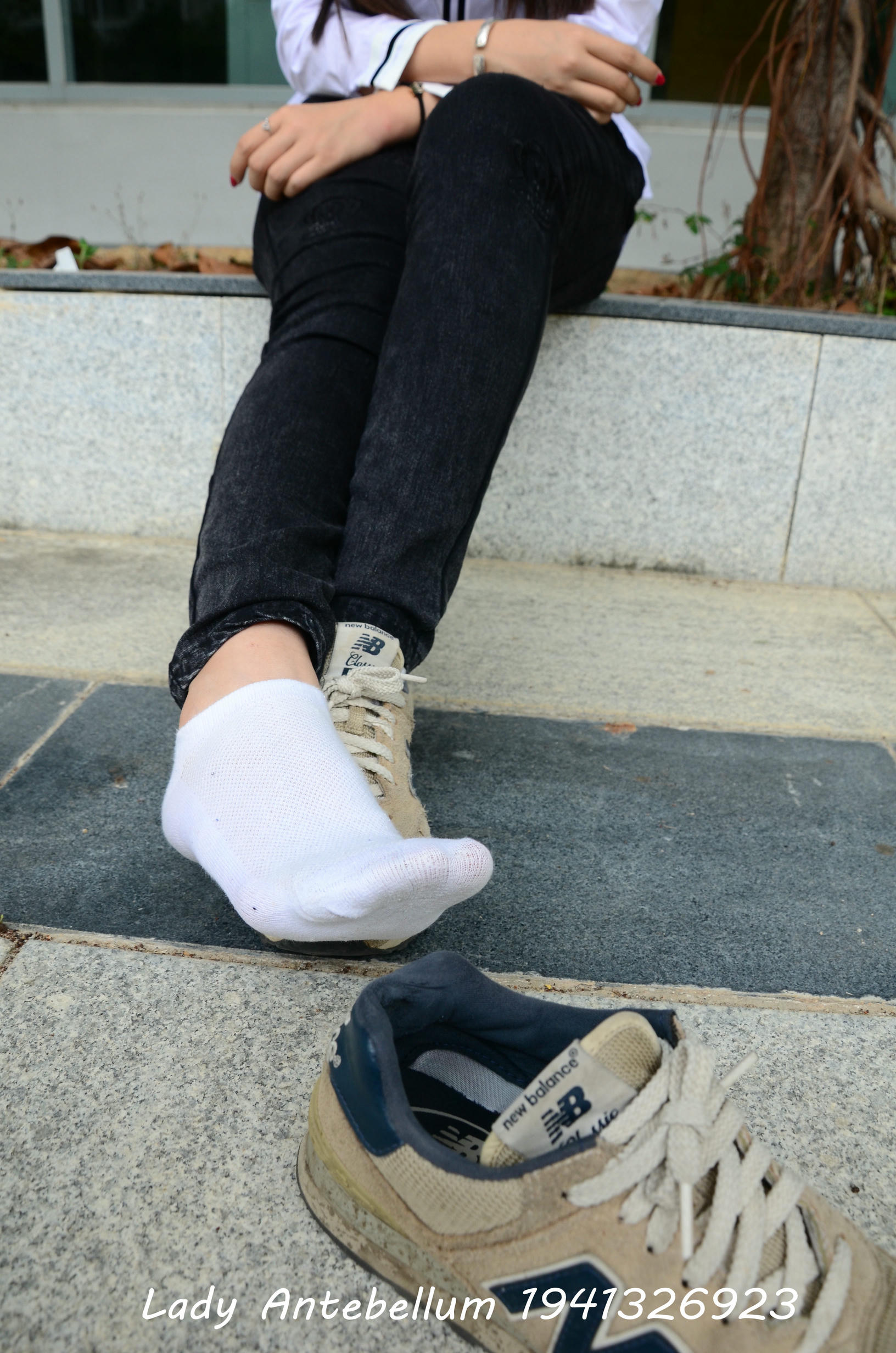 [战前女神] 恋足美腿棉袜女神级摄影套图 083 [72P-141MB]_第2集