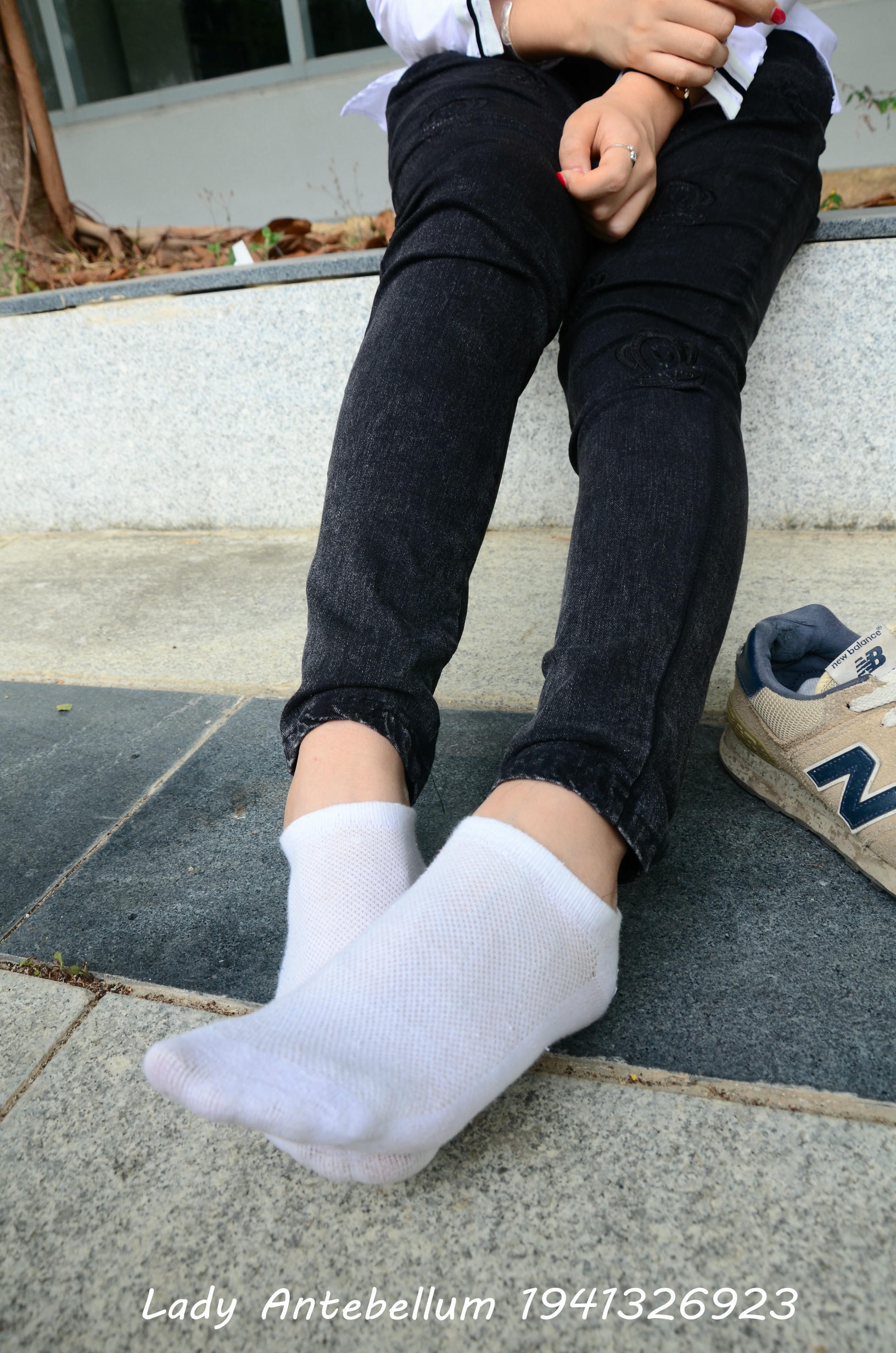 [战前女神] 恋足美腿棉袜女神级摄影套图 083 [72P-141MB]_第3集