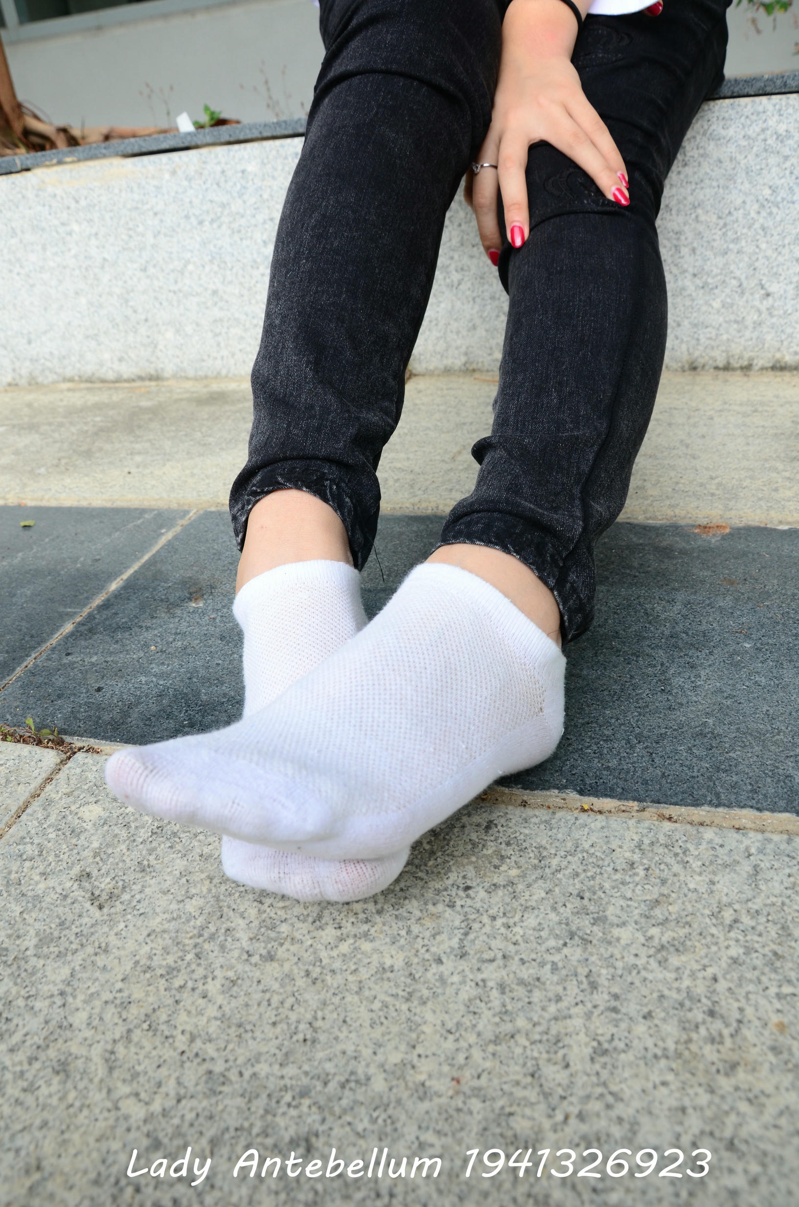 [战前女神] 恋足美腿棉袜女神级摄影套图 083 [72P-141MB]_第3集