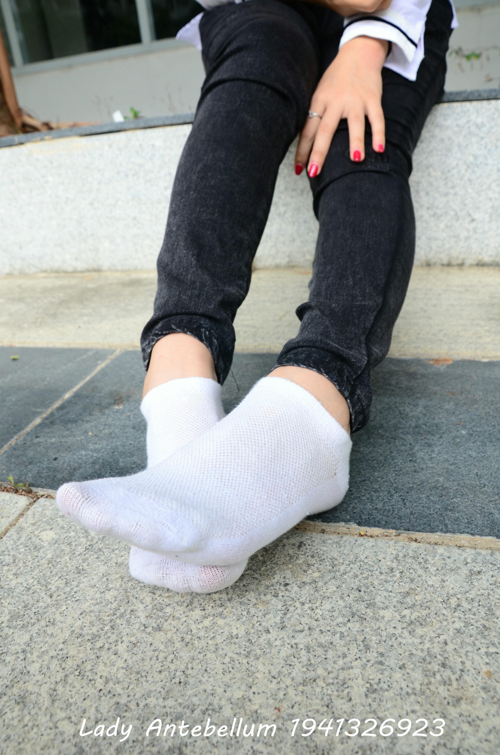 [战前女神] 恋足美腿棉袜女神级摄影套图 083 [72P-141MB]_第3集