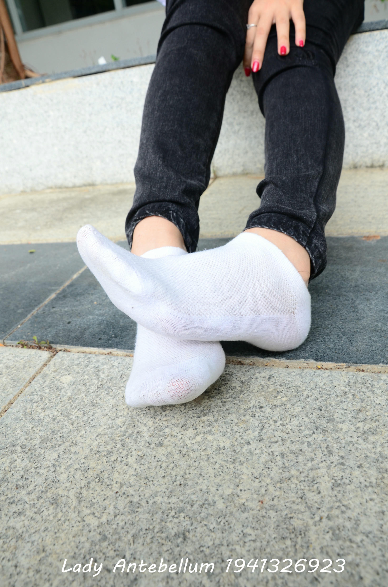 [战前女神] 恋足美腿棉袜女神级摄影套图 083 [72P-141MB]_第3集