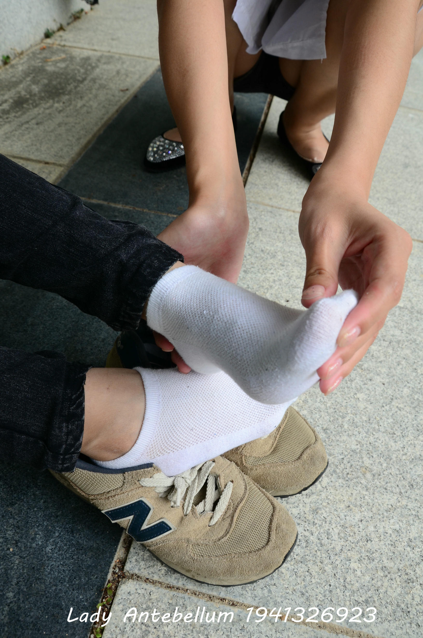 [战前女神] 恋足美腿棉袜女神级摄影套图 083 [72P-141MB]_第4集