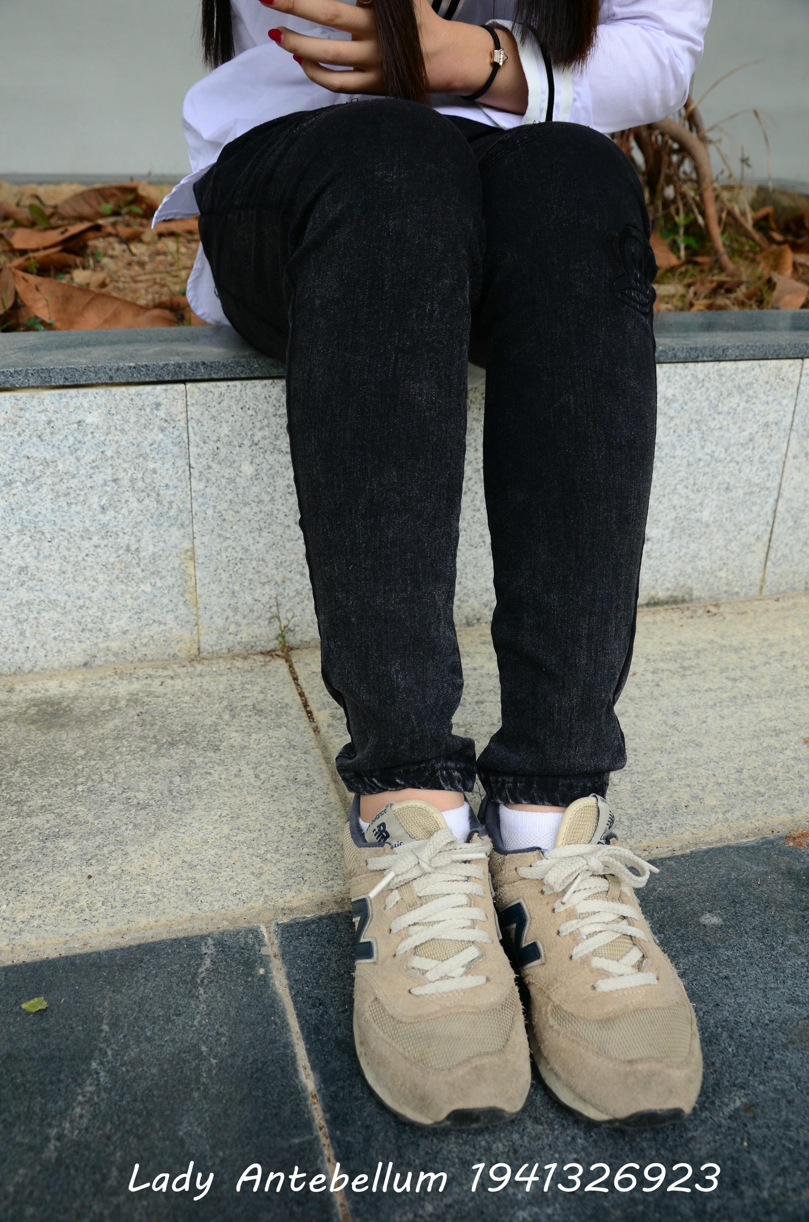 [战前女神] 恋足美腿棉袜女神级摄影套图 083 [72P-141MB]_第1集