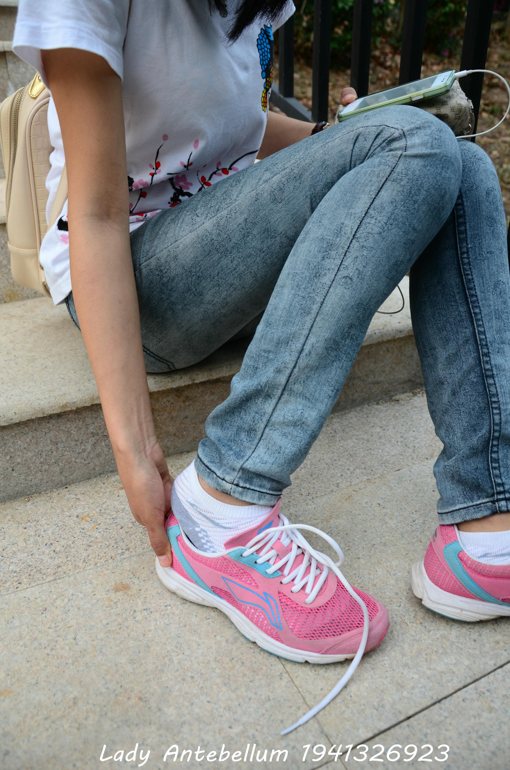 [战前女神] 恋足美腿棉袜女神级摄影套图 084 [53P-139MB]_第2集