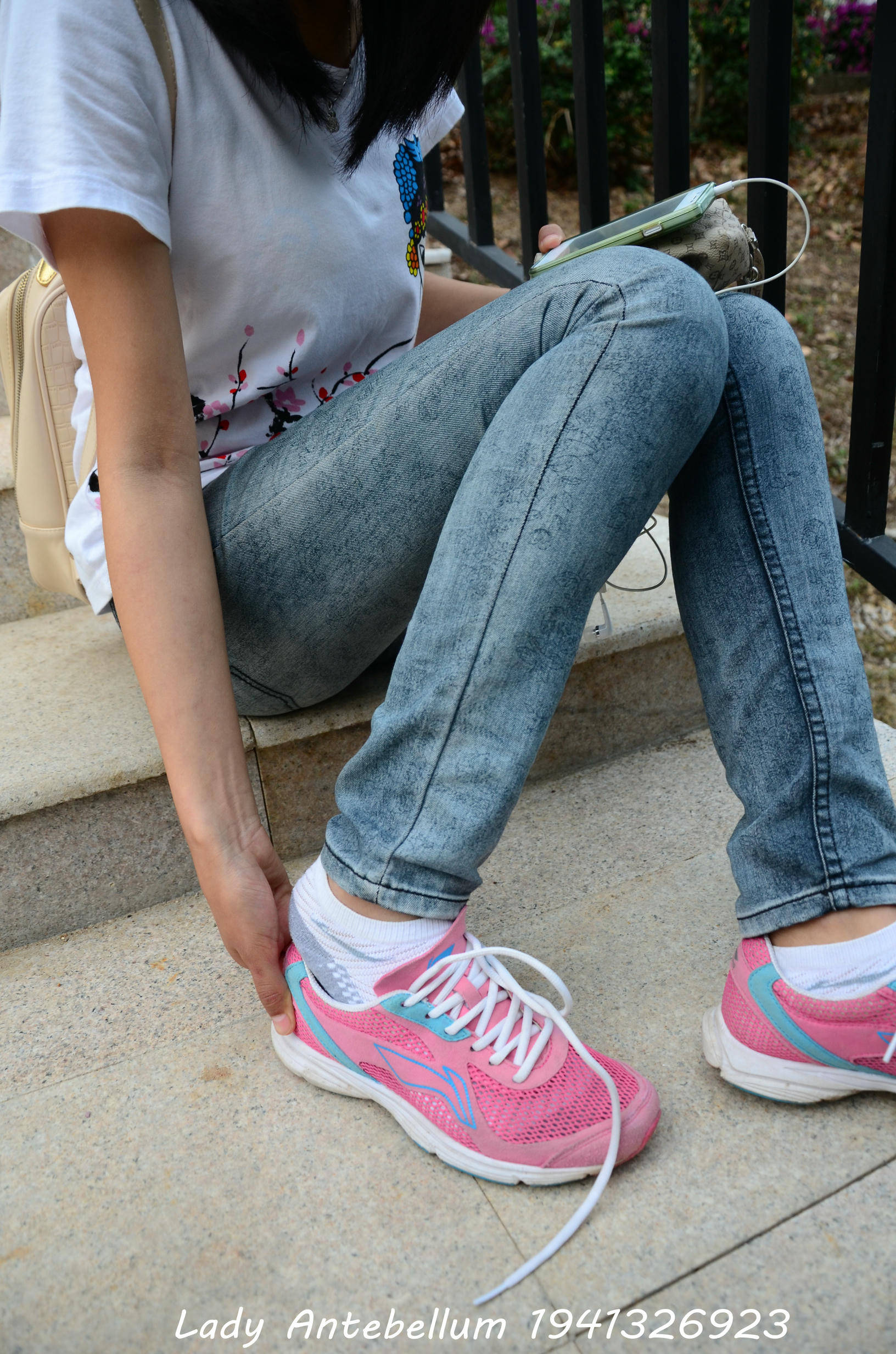 [战前女神] 恋足美腿棉袜女神级摄影套图 084 [53P-139MB]_第2集