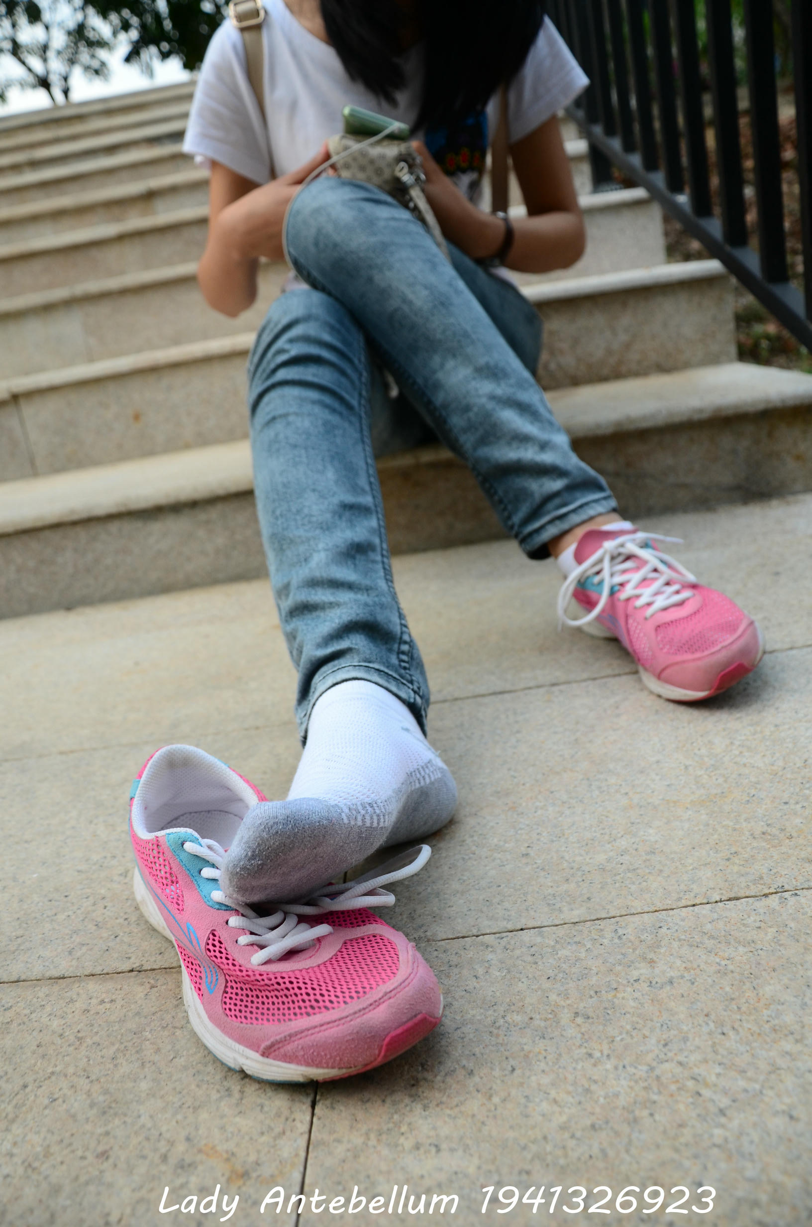 [战前女神] 恋足美腿棉袜女神级摄影套图 084 [53P-139MB]_第2集