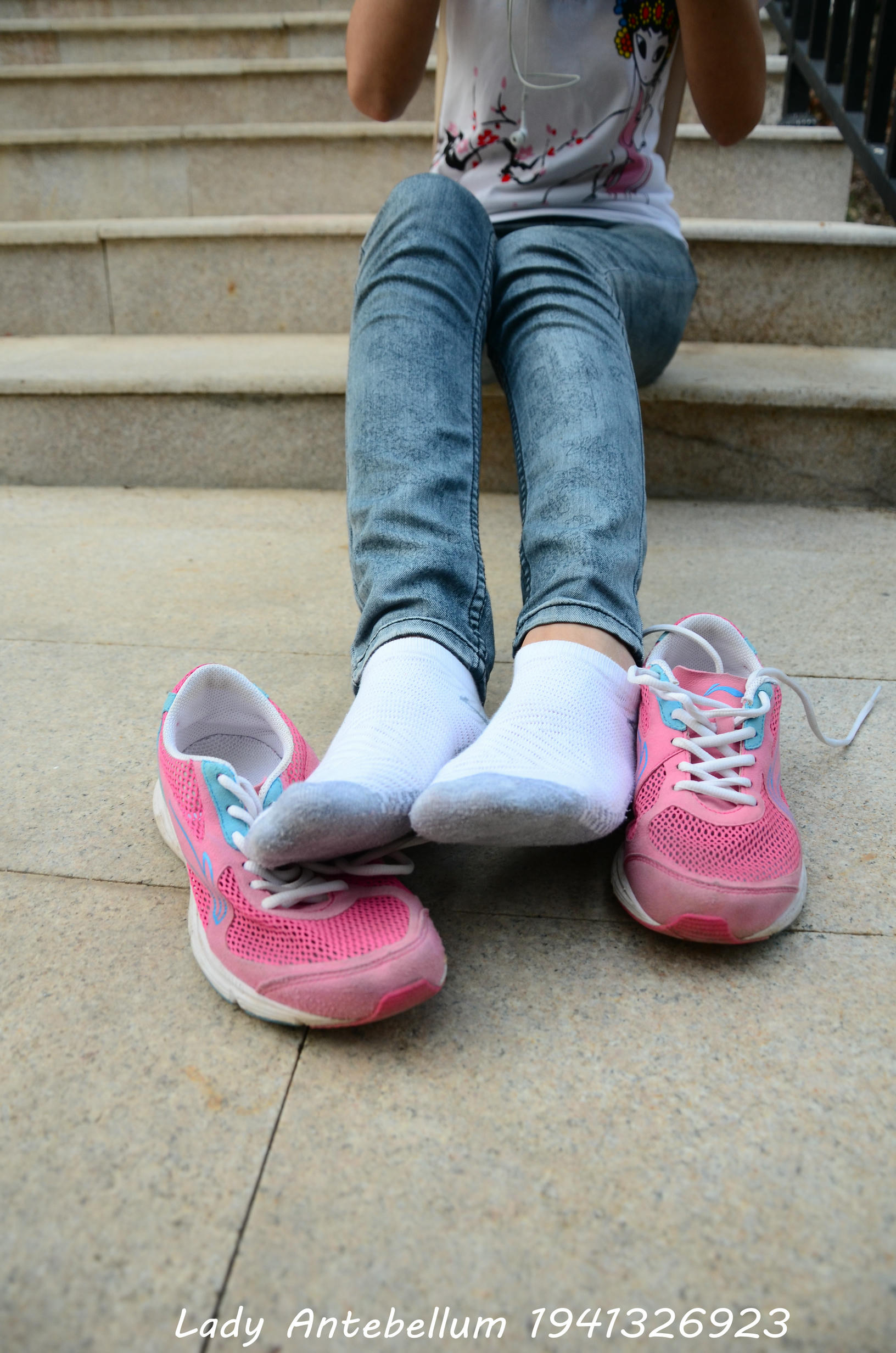 [战前女神] 恋足美腿棉袜女神级摄影套图 084 [53P-139MB]_第3集