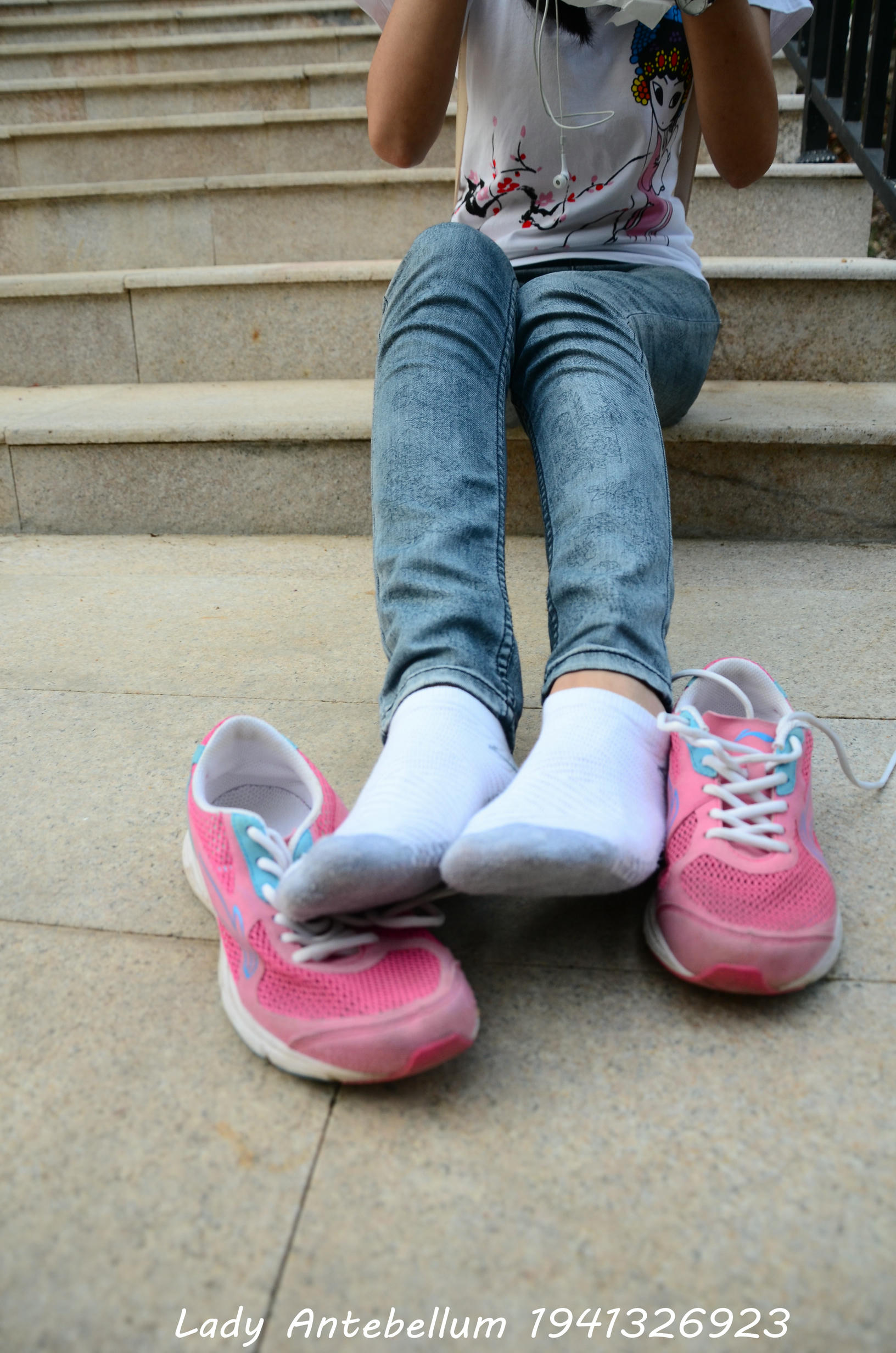 [战前女神] 恋足美腿棉袜女神级摄影套图 084 [53P-139MB]_第3集