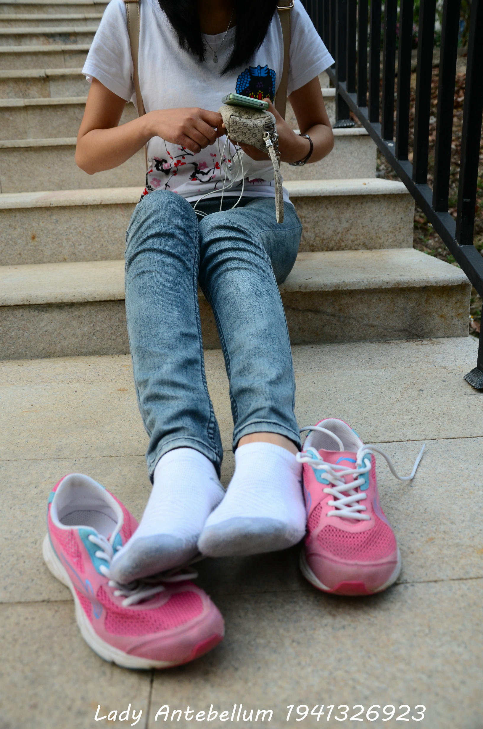 [战前女神] 恋足美腿棉袜女神级摄影套图 084 [53P-139MB]_第3集